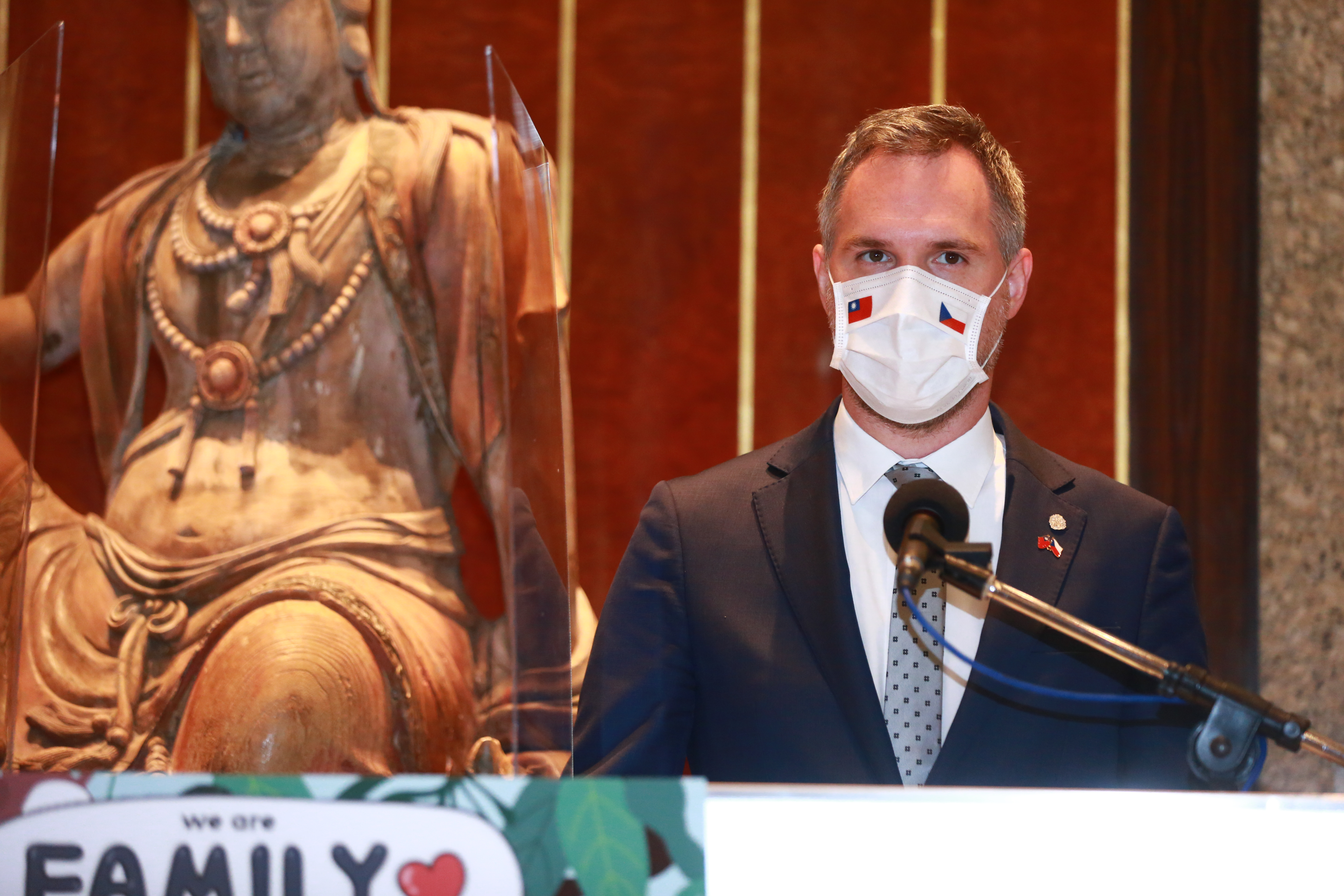 布拉格市長賀瑞普強調，捷克能在一中政策下擁有自我詮釋及想跟誰見面的權利。