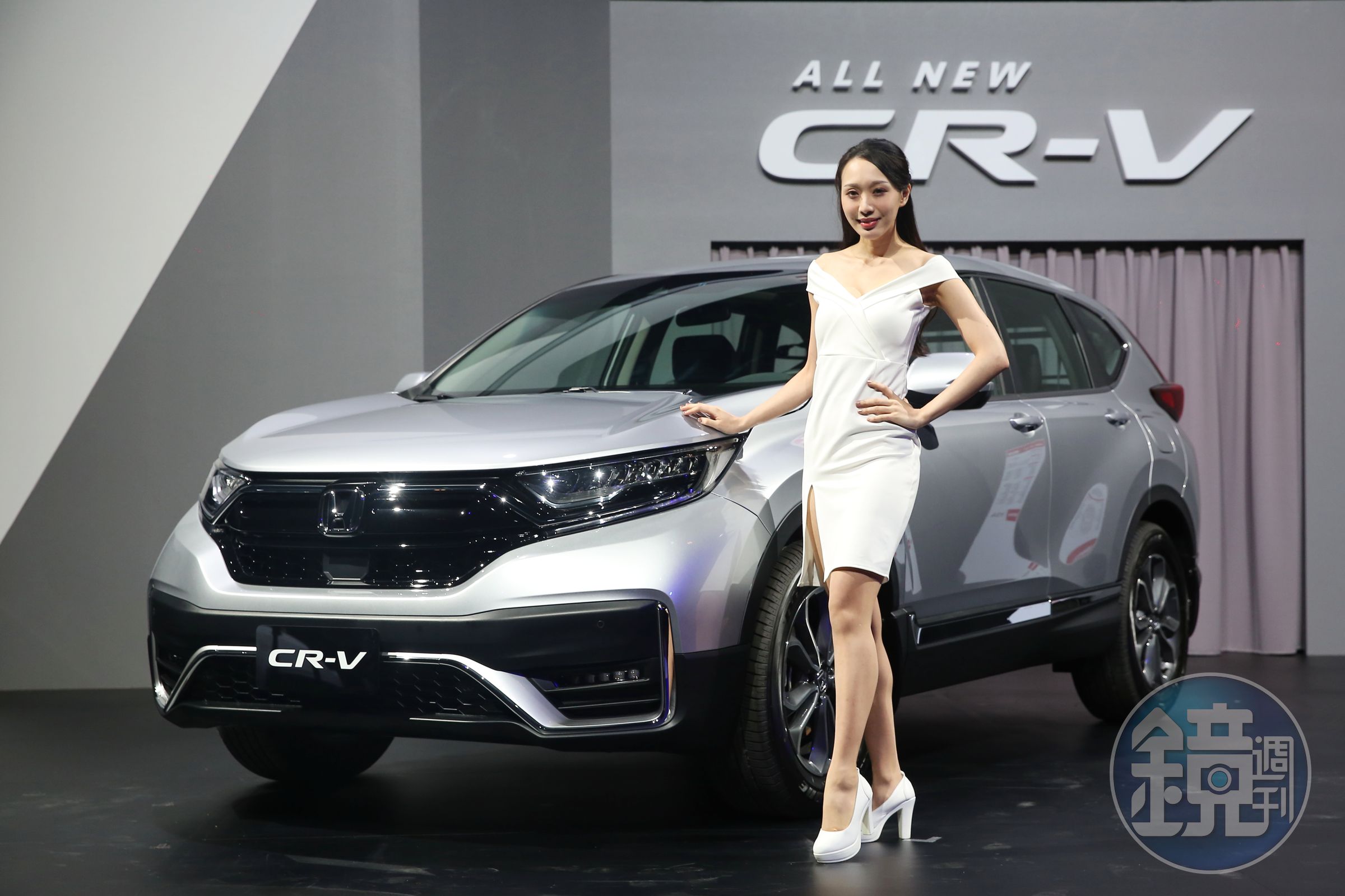 熱門國產休旅車Honda CR-V昨天發表新年度改款車，這次台灣本田特別打出更實惠的1.5 VTi級距版本。