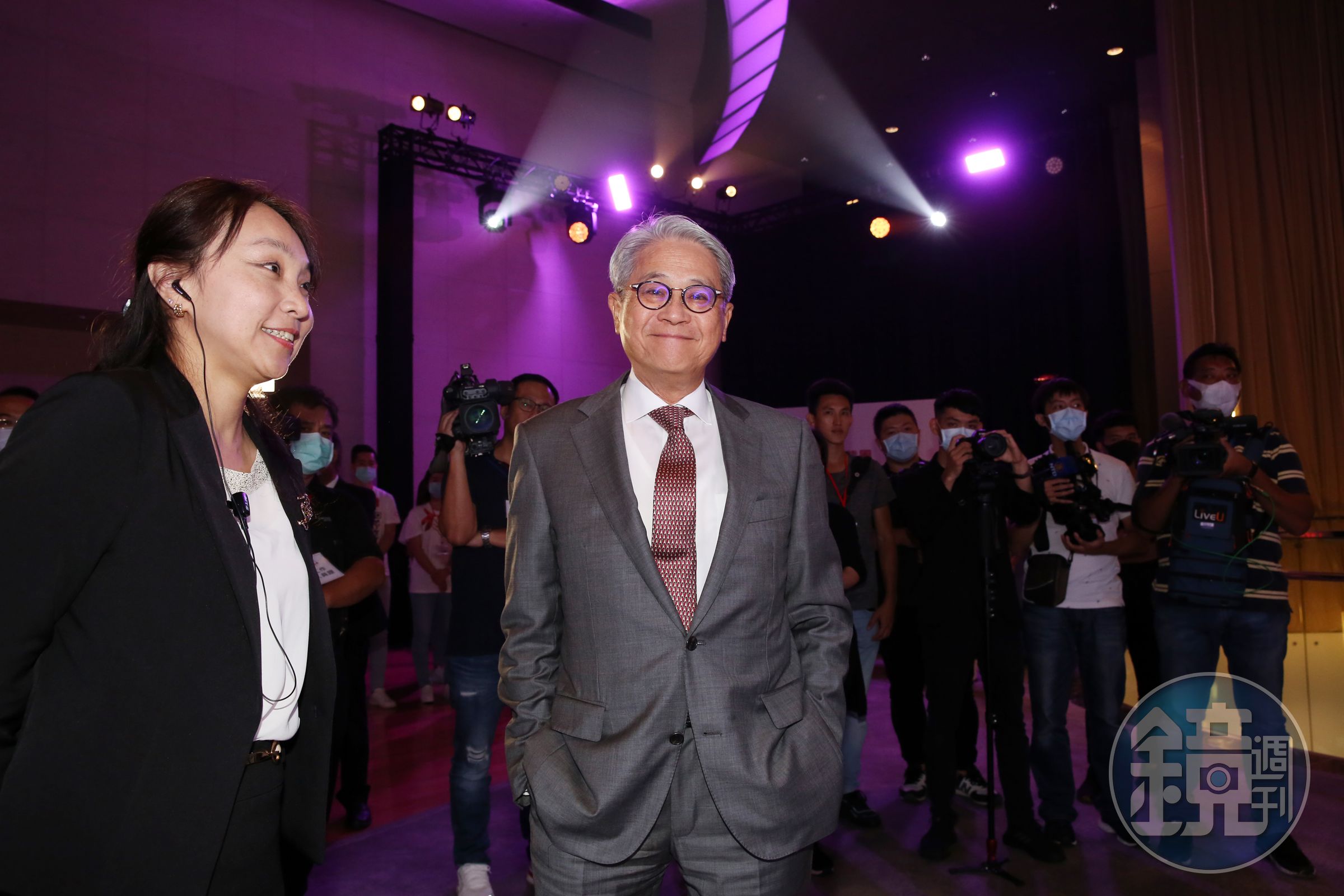 台新金董座吳東亮最近喜上眉梢，不僅收購收購保德信人壽，還有望一舉解決彰銀案。