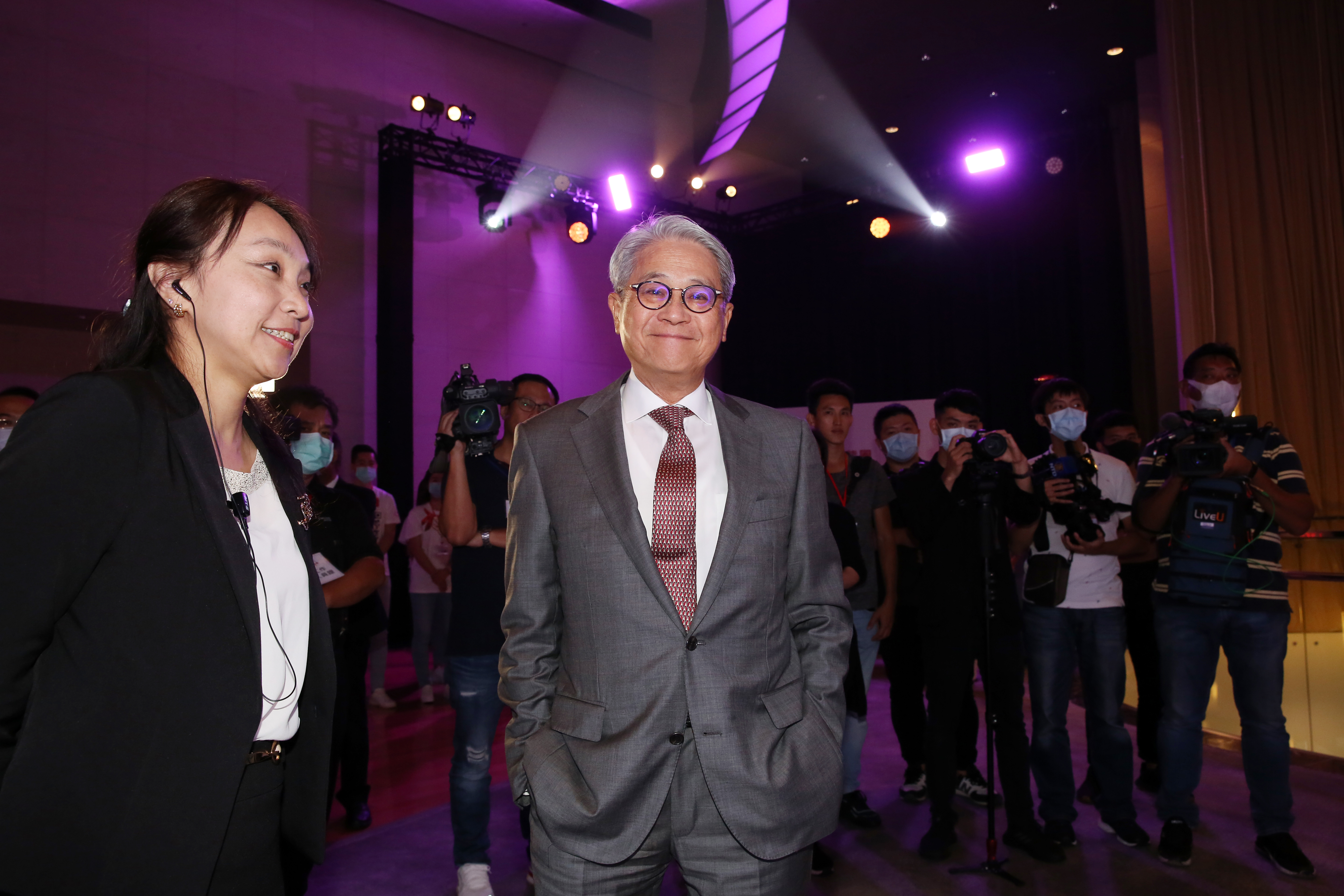 台新金董座吳東亮最近喜上眉梢，不僅收購收購保德信人壽，還有望一舉解決彰銀案。