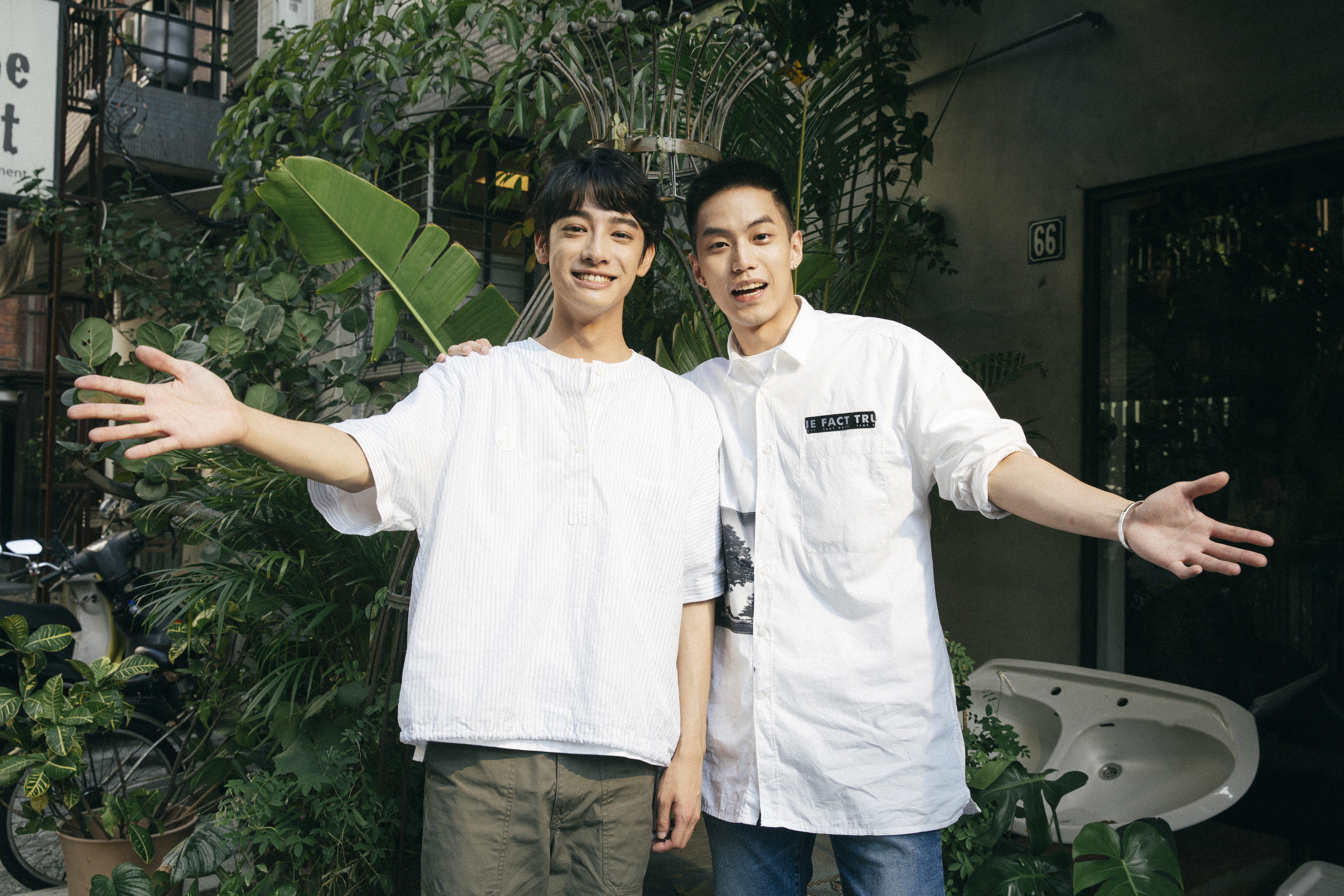 劉修甫（左）與徐謀俊因為互動式劇場《歡迎光臨主廚之家》培養出好默契。