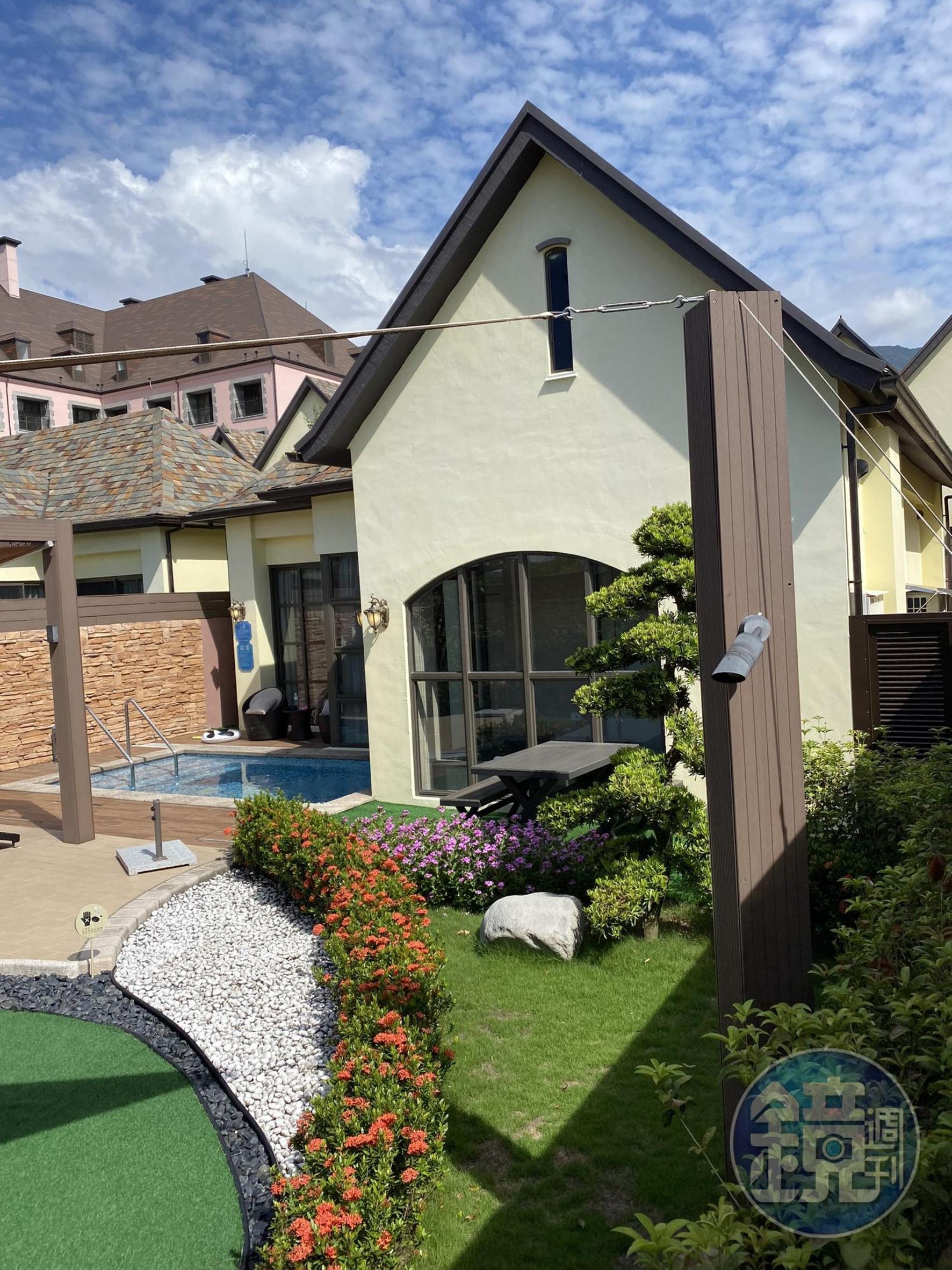 林先生不滿酒店在Villa內安裝監視器,他入住時不但沒告知他,他發現後,酒店也不願提供畫面。(讀者提供)