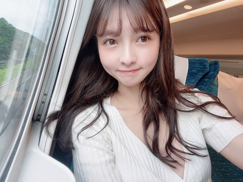 22歲的橋本萌花不僅外型甜美，還是知名連鎖拉麵品牌創辦人之女。（翻攝自橋本萌花推特）