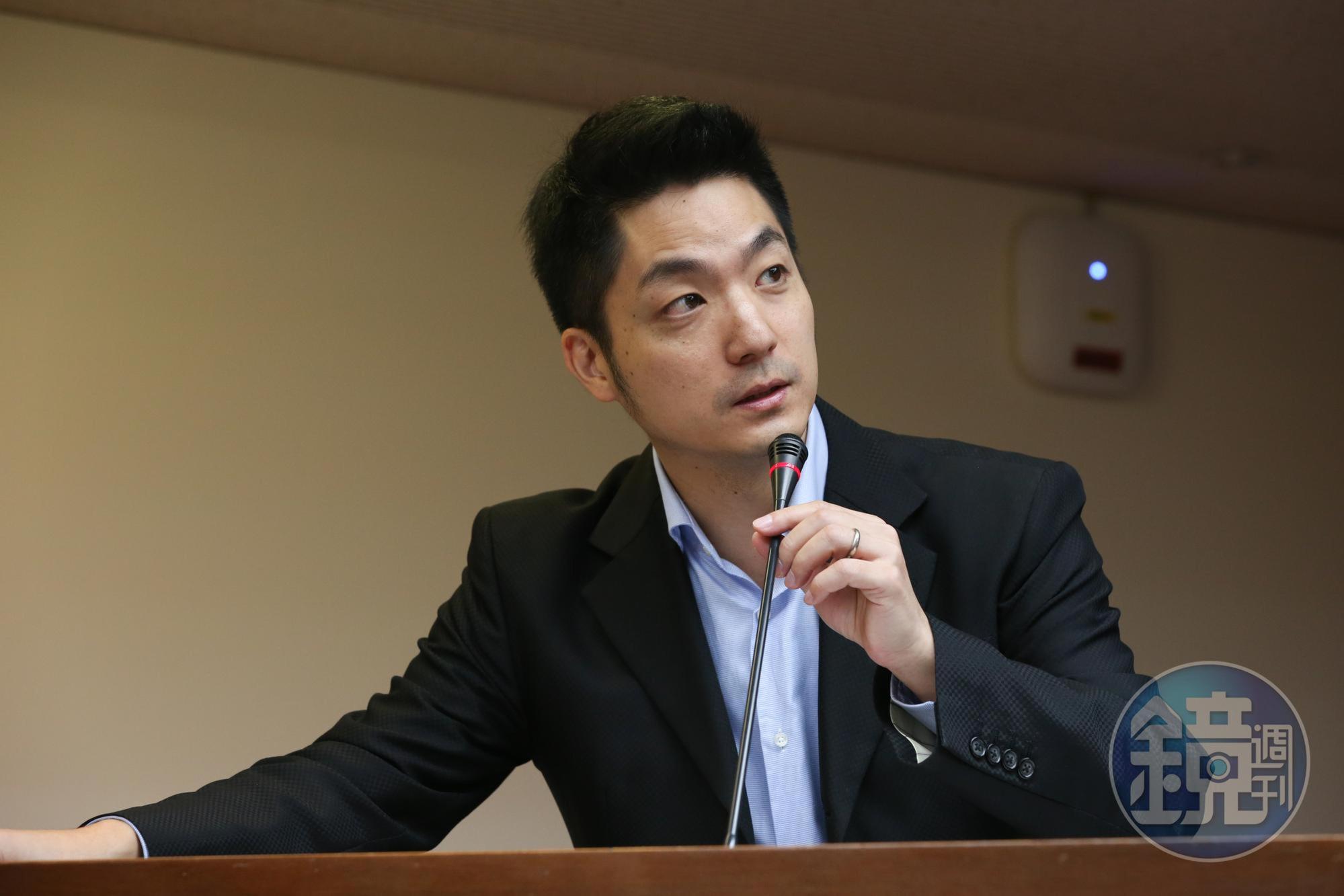 面對2022是否參選台北市長一事,蔣萬安稍早回應表示,現階段「仍以立法院為重心!」(本刊資料照)