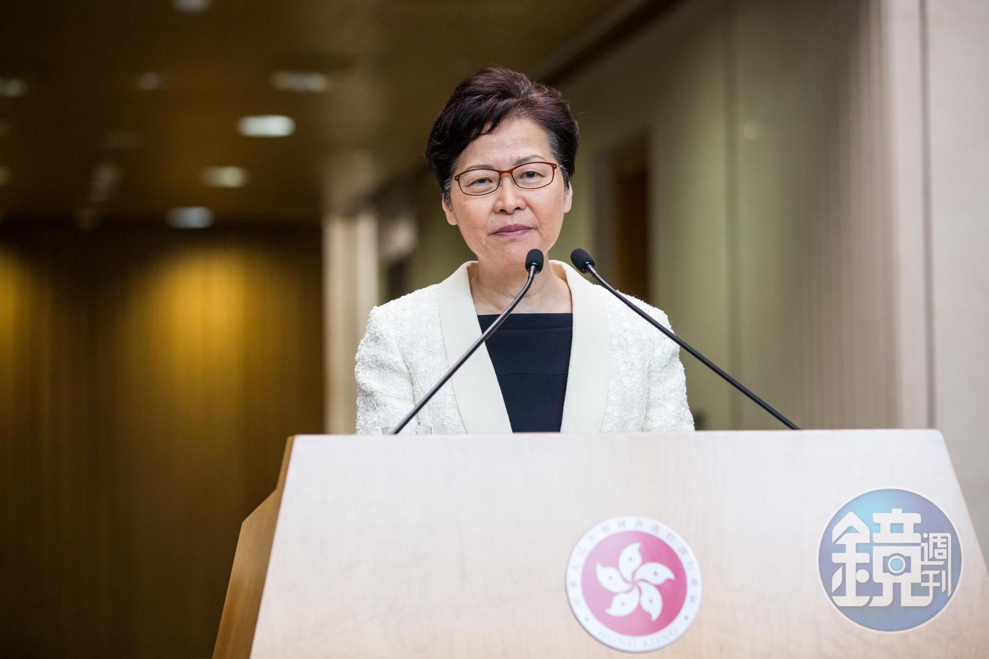 港府針對九龍大遊行表示，宣揚「港獨」意識的行為更可能違反《香港國安法》。，圖為香港特首林鄭月娥。