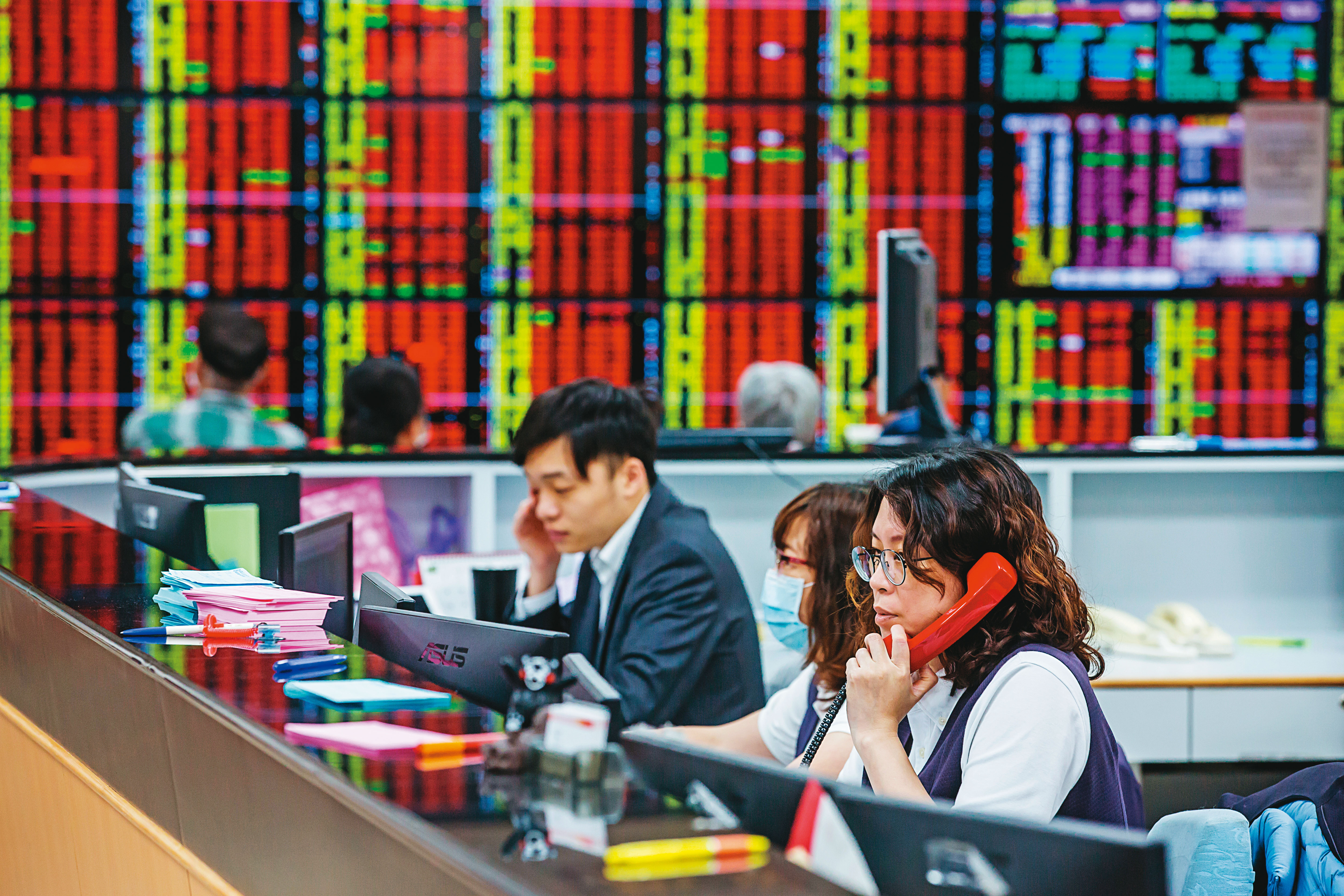 停利點的設定可根據股市位置做調整，如今股市處於相對高檔，停利點可以設低一些。