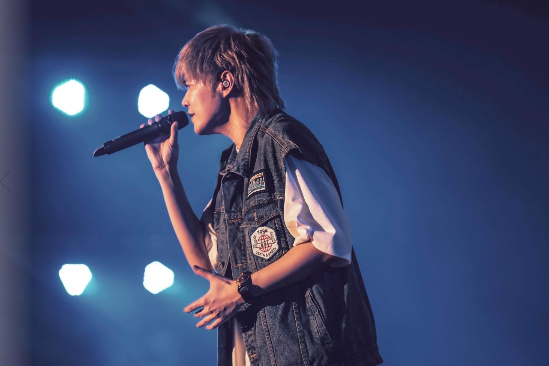 八三夭高雄巨蛋生日趴之後,隨即直接就在台北加場?全場一起搖勒搖勒氣氛嗨到爆!