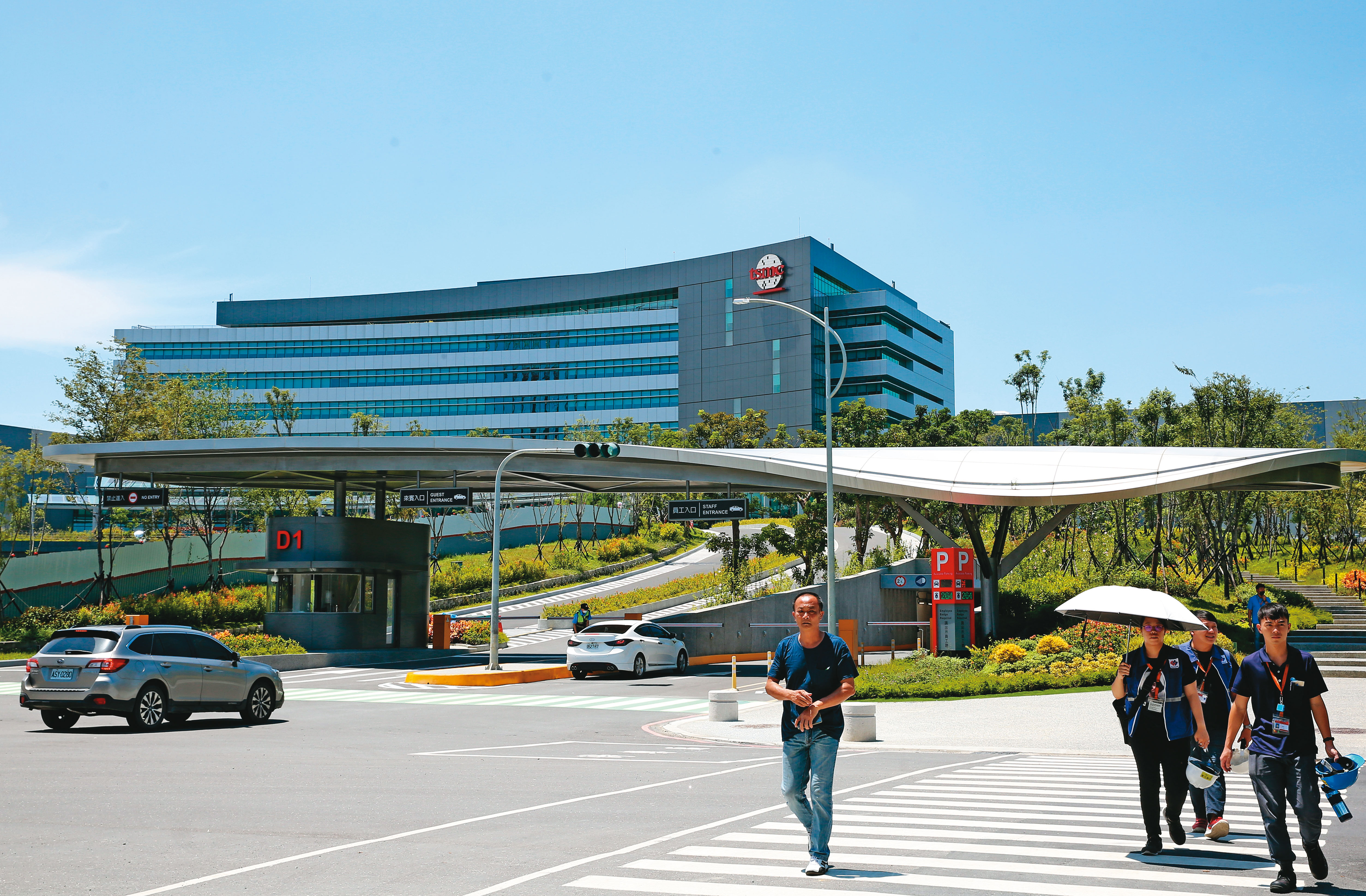 由於南科廠爆單，台積電新購置的廠房會將部分空間，留給既有的14廠和剛剛量產5奈米的18廠。