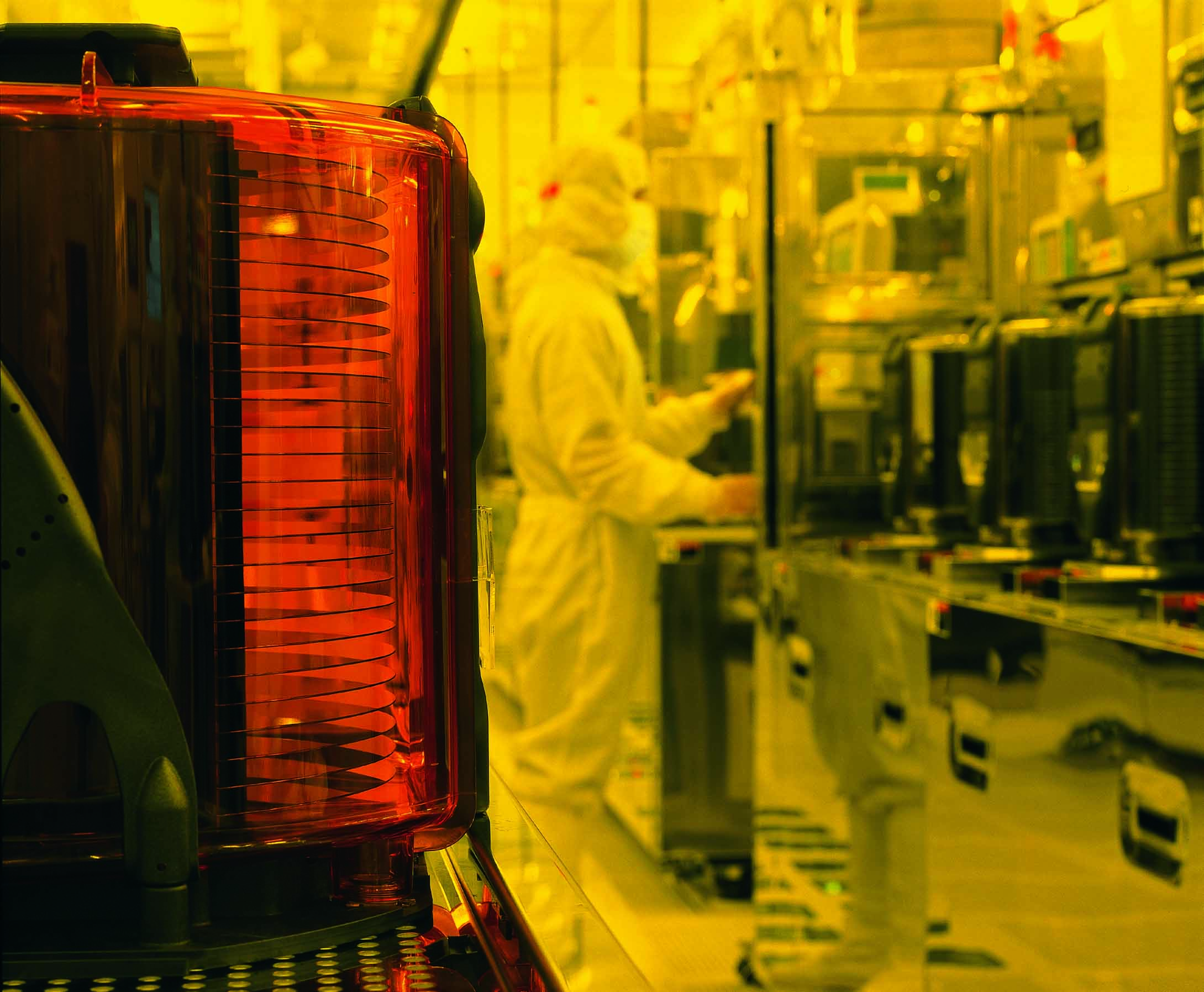 台積電今年上半年每天狂賺6.5戶帝寶。（台積電提供）