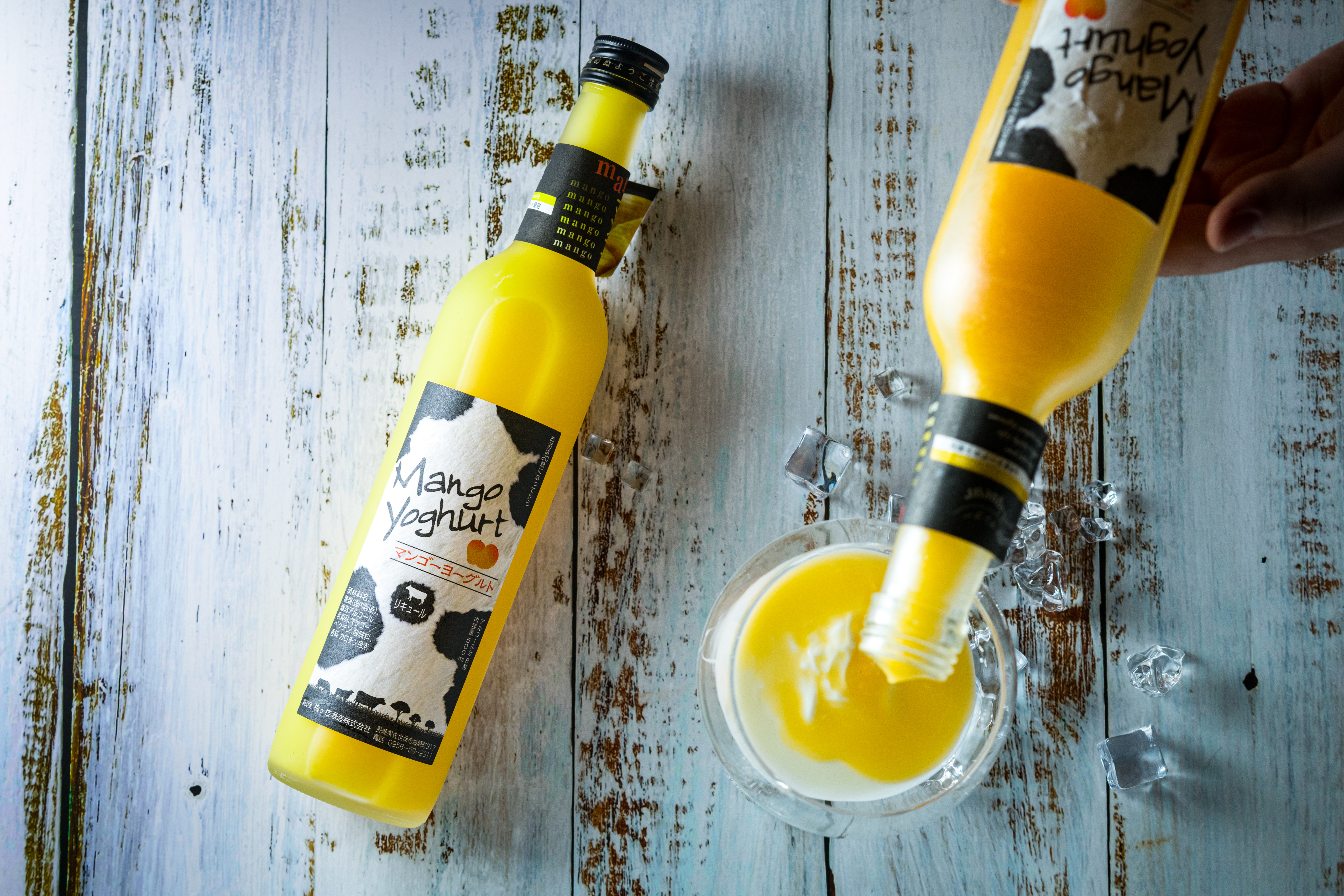 「Mango Yoghurt」（800元／瓶）使用九州生產的芒果入酒，搭配優格或香草霜淇淋，就是輕鬆上手的甜點系輕調酒。