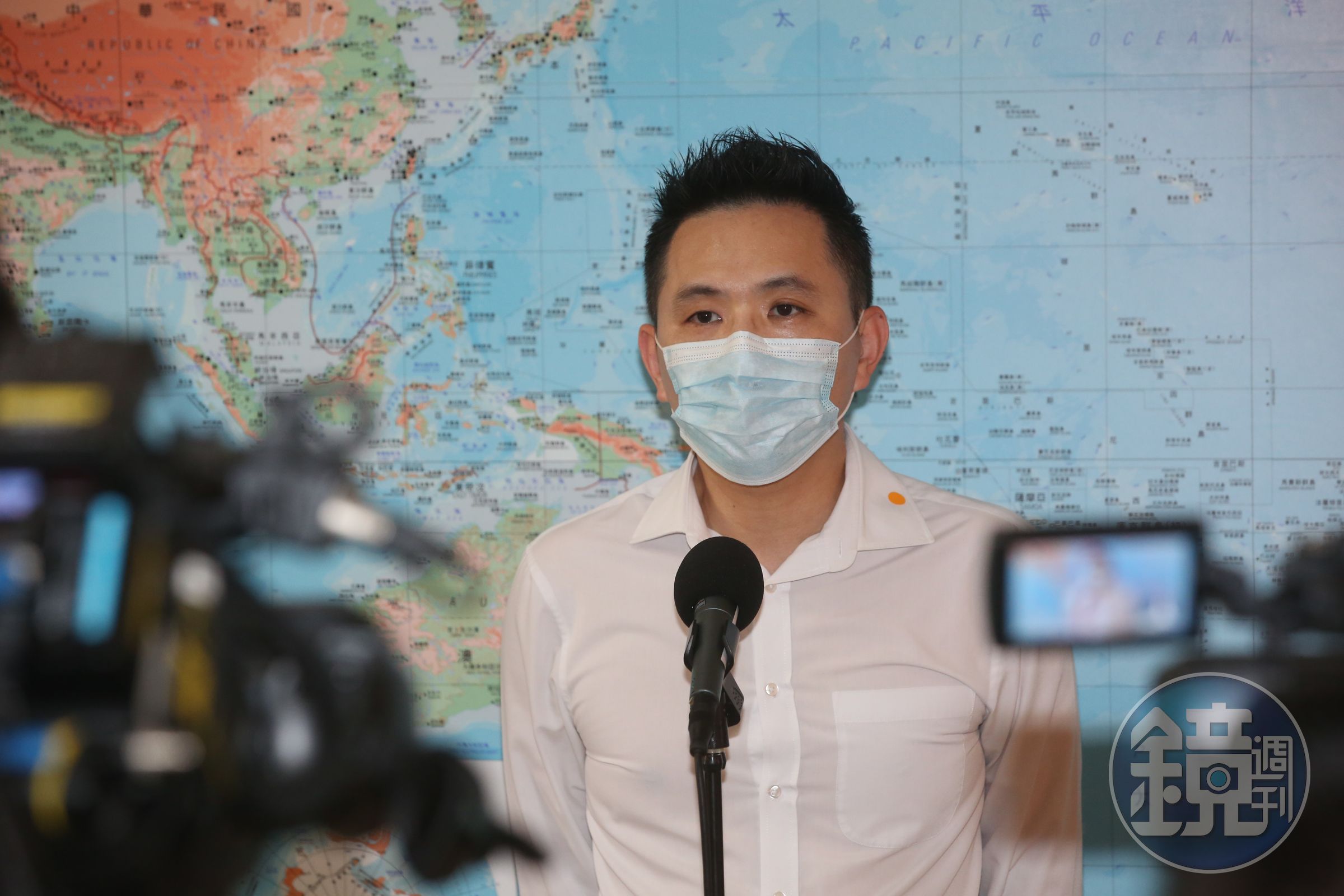 針對丁允恭被爆一連串渣男行徑，甚至曾在局長室發生性關係，陳以信po文表示，「陳菊高雄市長的官行徑如此大膽，現在就來看陳菊監察院長會如何查辦？」（本刊資料照）