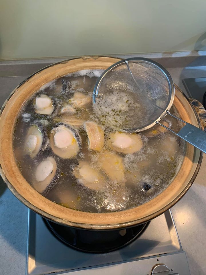 撈掉浮渣。