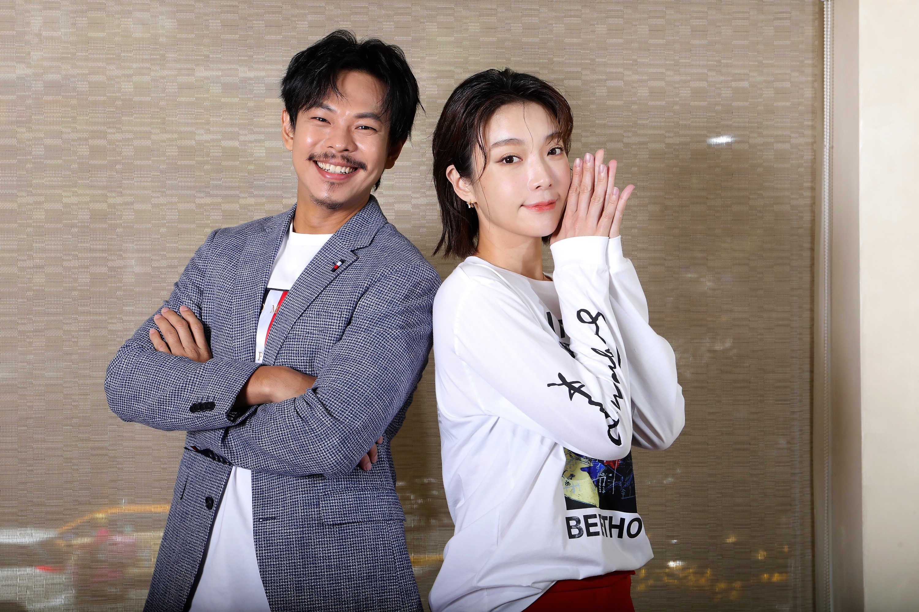 伊林娛樂旗下藝人蔡淑臻（右）、孫綻（左）分別入圍本屆電視金鐘獎。（伊林娛樂提供）