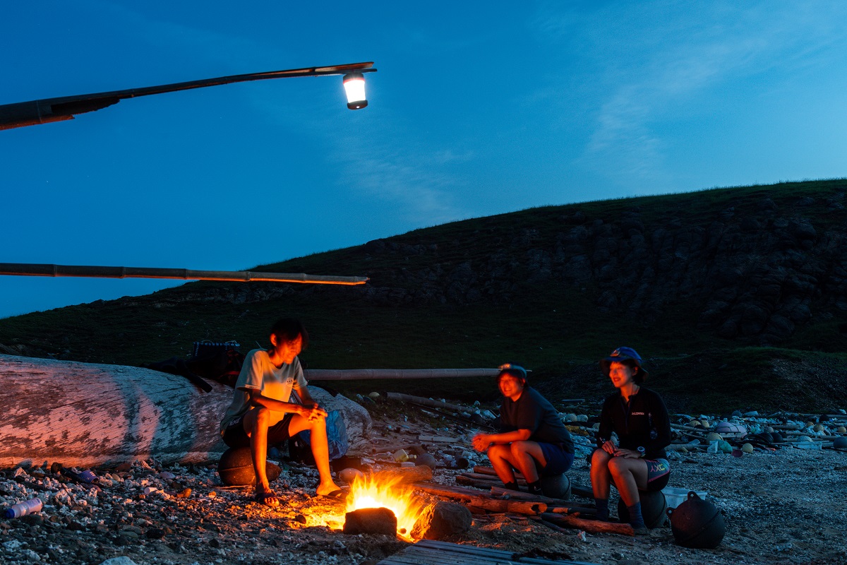 無人島上的1日3餐，很迷幻。