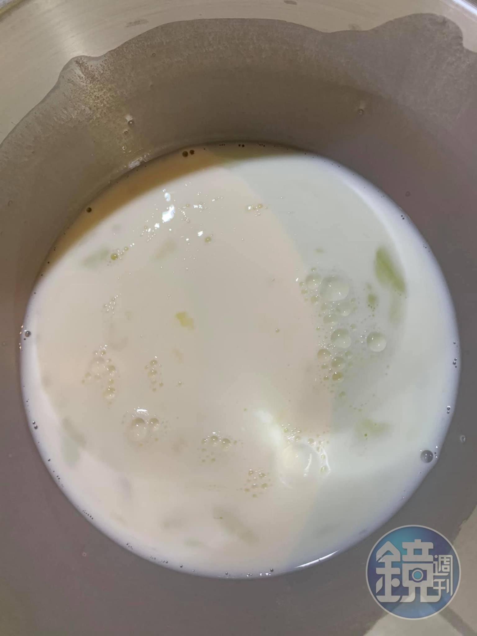 加少許芥末椒鹽調味。
