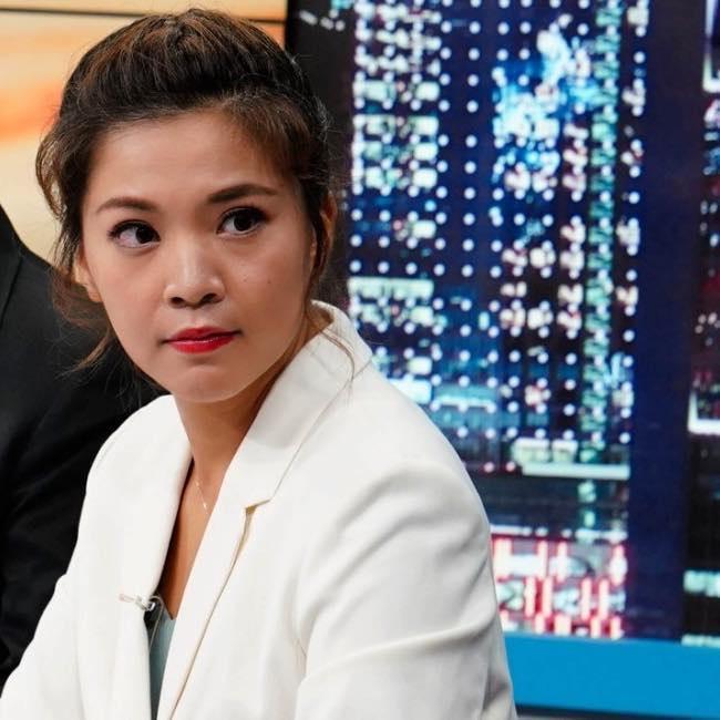 鍾沛君在臉書質疑表示,應該要為權勢不對等而受害女性發聲的去了哪裡?(翻攝自鍾沛君臉書)