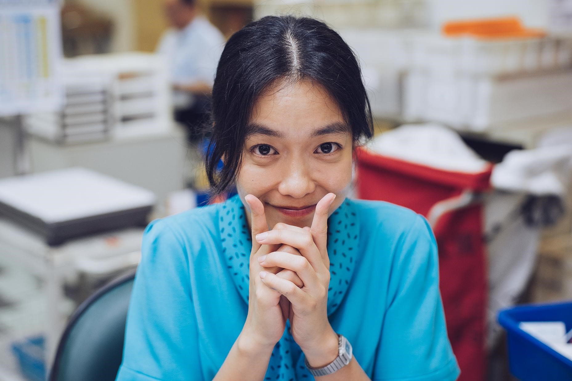 李霈瑜在《消失的情人節》中不只動作要快、講話要快、思考也要快，表演難度很高。（牽猴子提供）