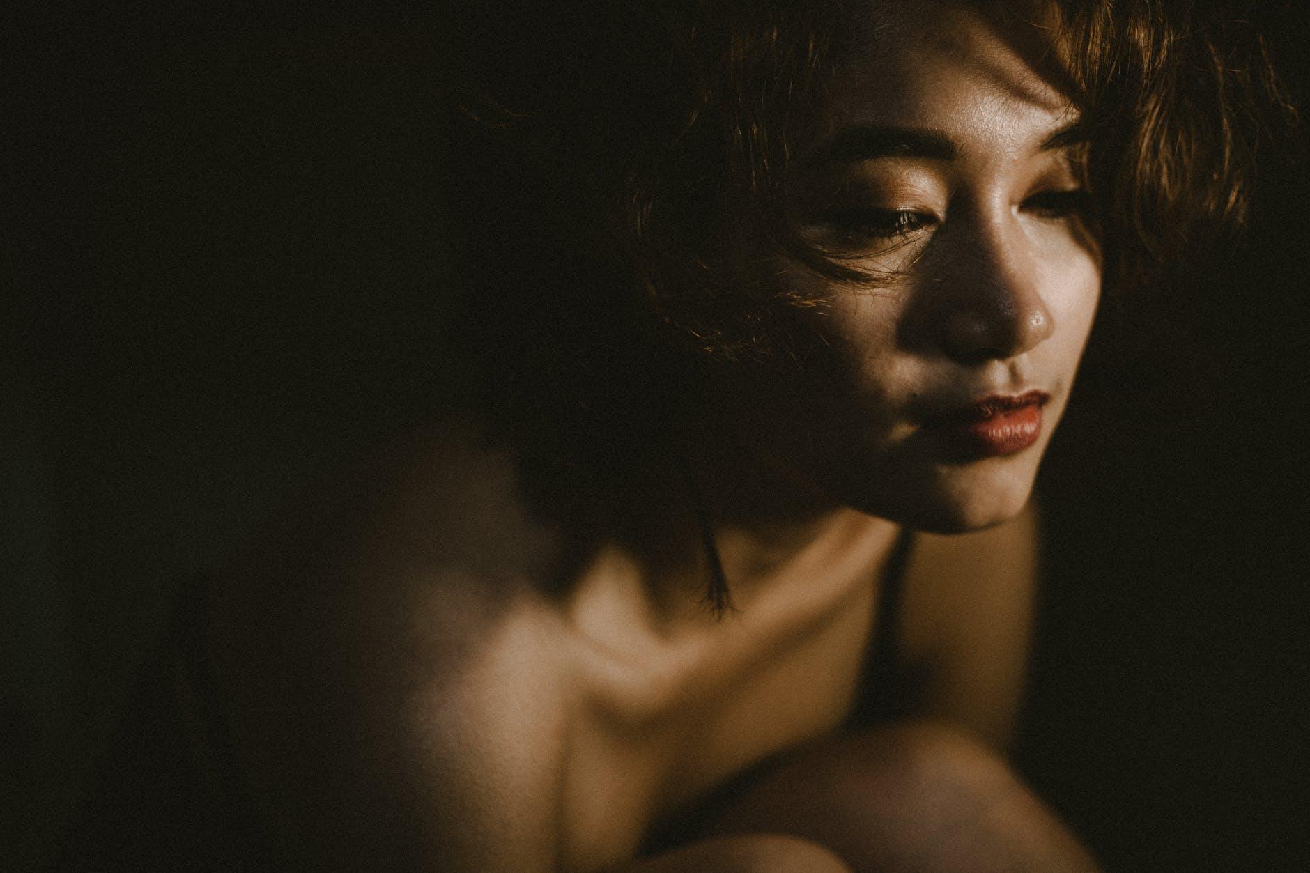一名空姐透過網友認識一名男子，借款115萬元給對方後，才驚覺上當。（示意圖，翻攝自pxhere）