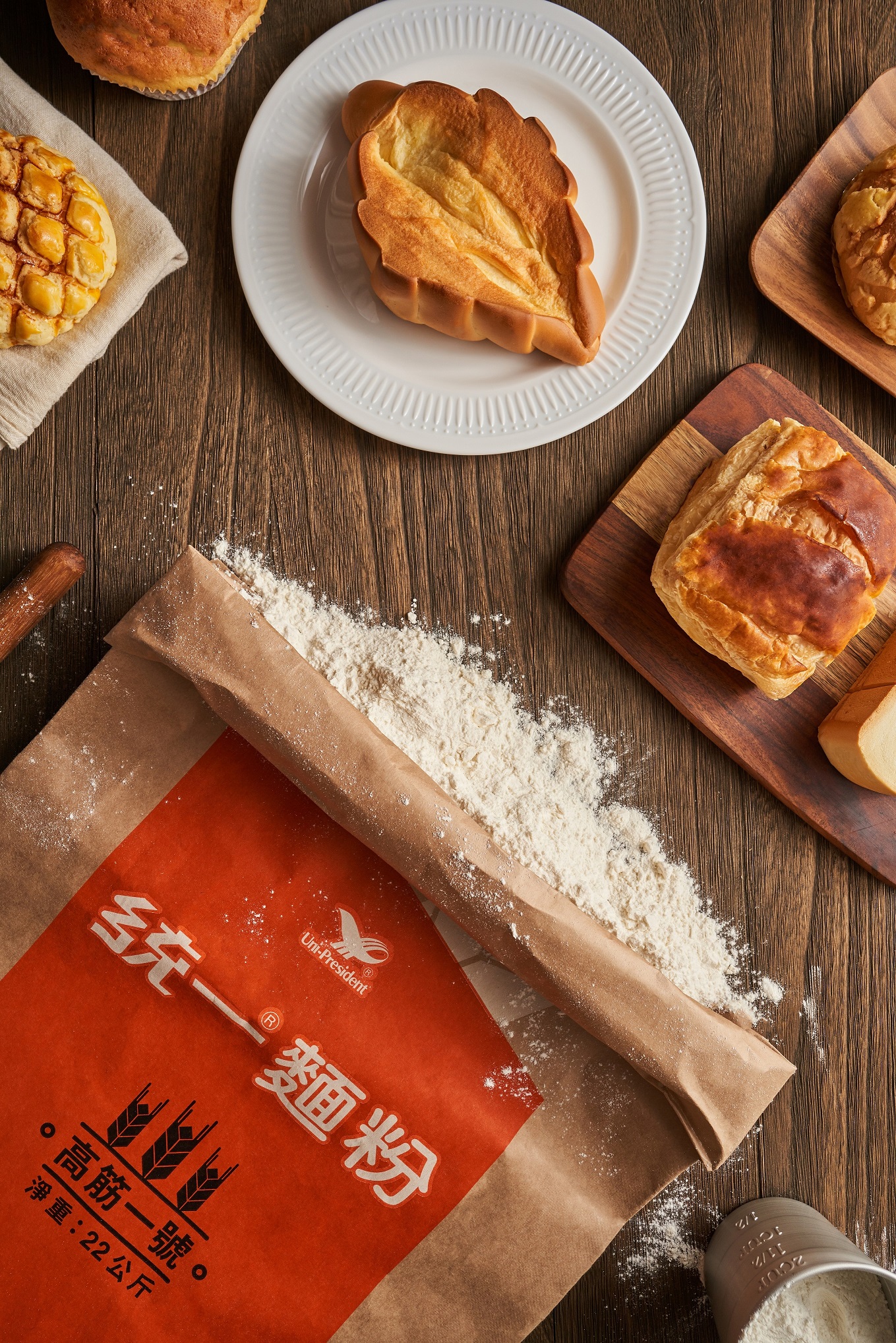 統一麵粉全面改用認證原紙紙袋包裝，為台灣烘焙業注入向上升級的動能。
