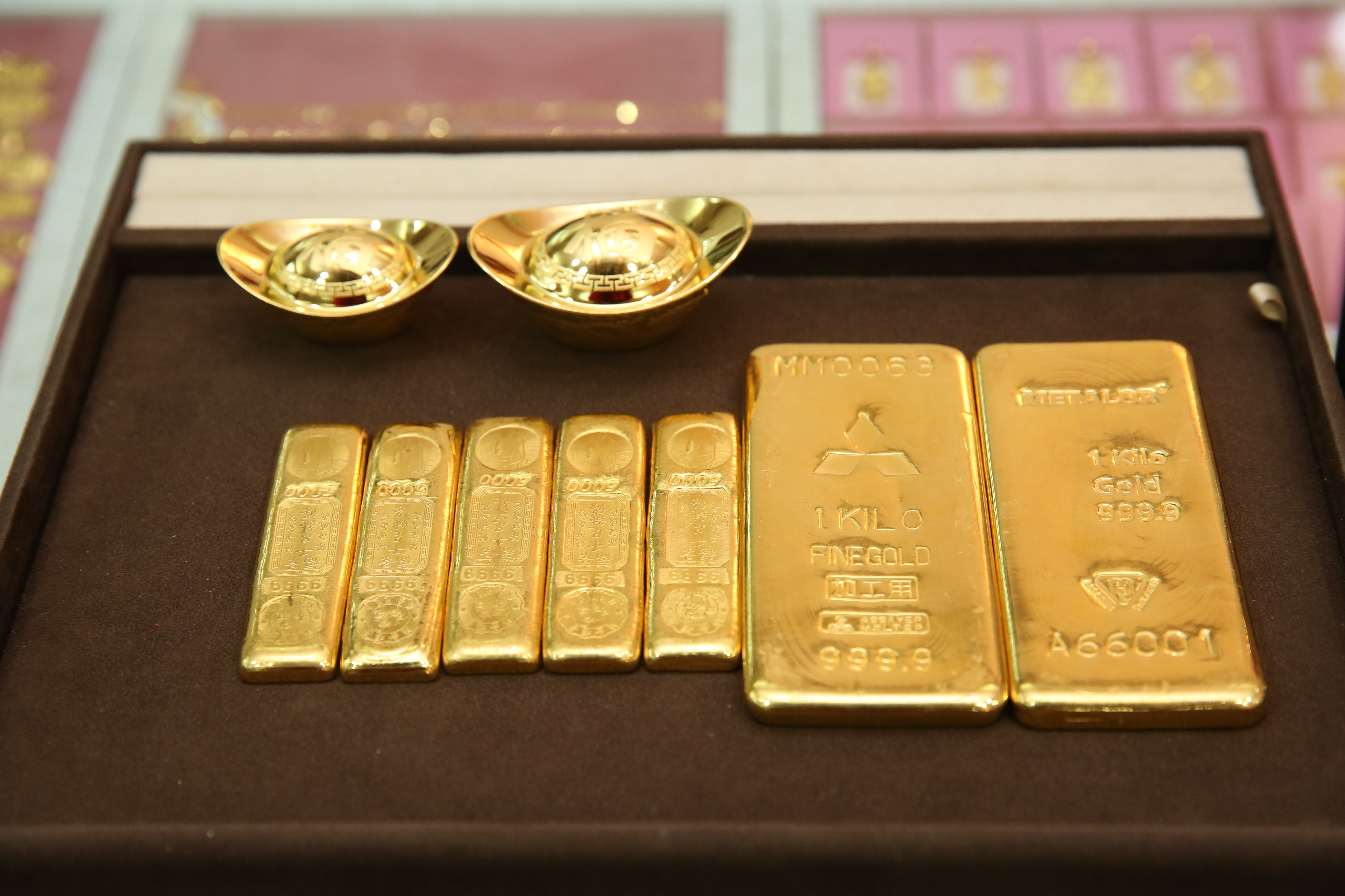 武漢肺炎（亦稱新冠肺炎，COVID-19）疫情持續肆虐全球，國際金價確實不斷上揚，今年8月4日每盎司金價更突破2,000美元。