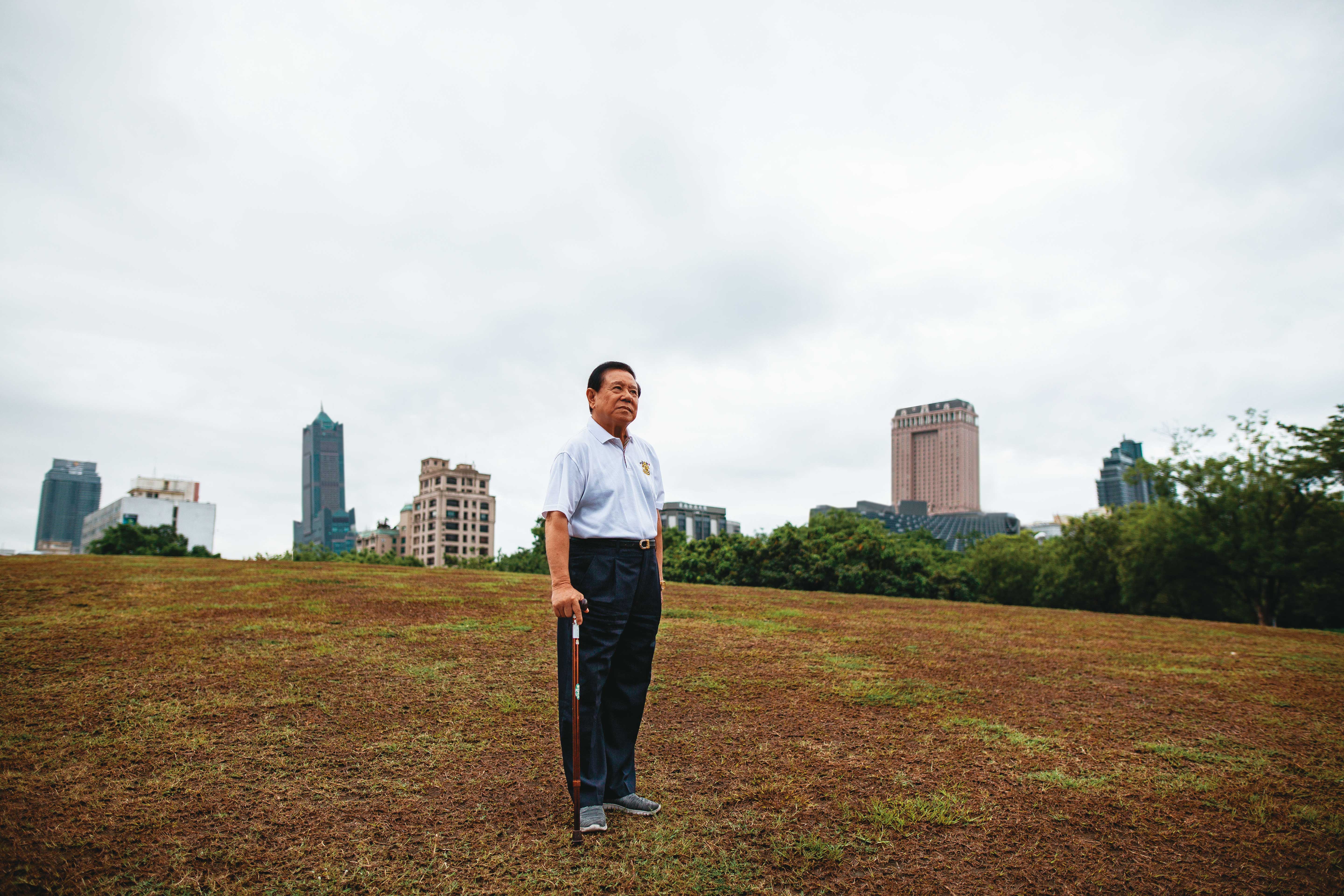 戴崇慶是高雄餐廳秀場大亨，但也曾替國民黨情治單位效力，參與多次行動。
