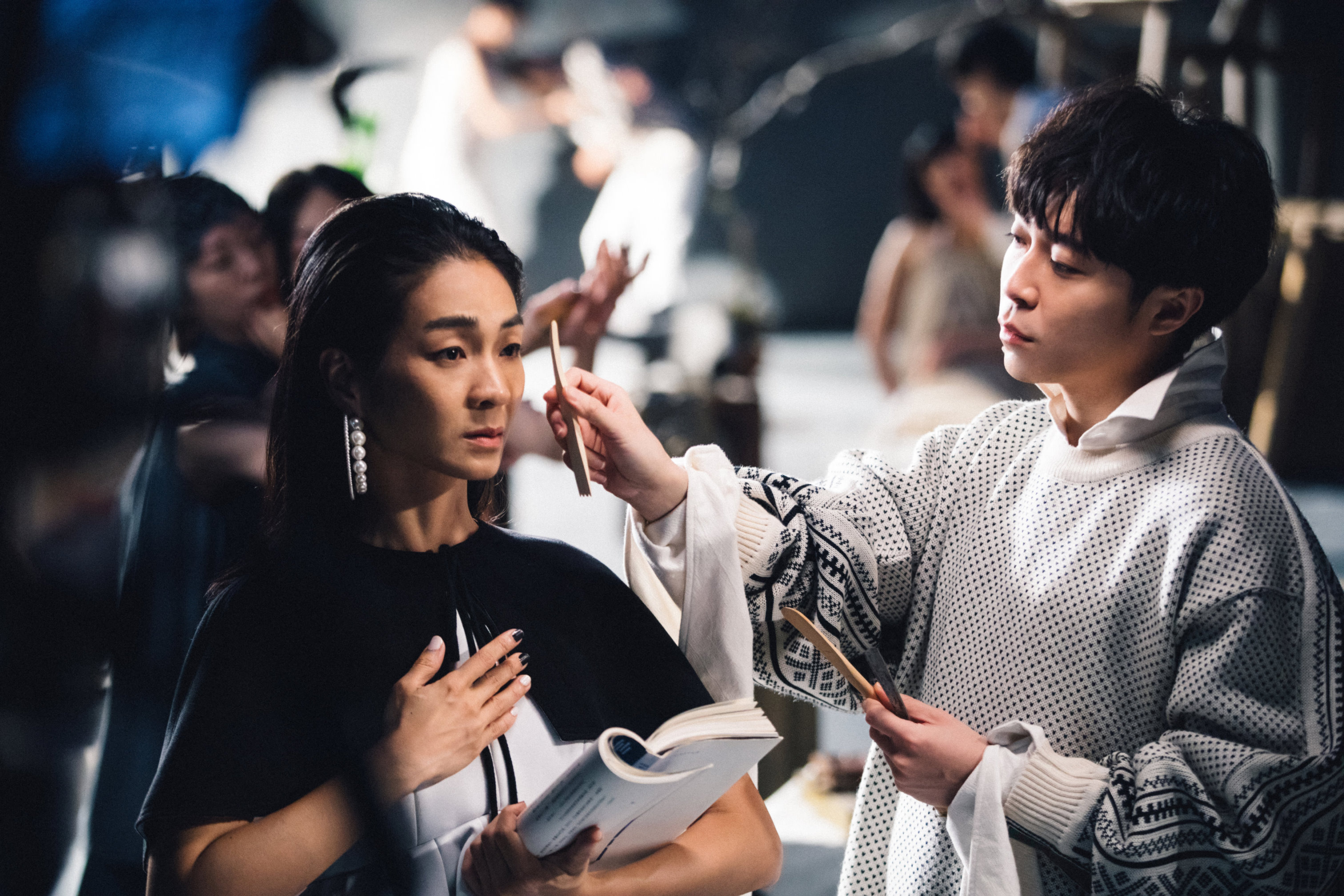 吳青峰重唱寫給許茹芸的歌〈最難的是相遇〉。（環球音樂提供）