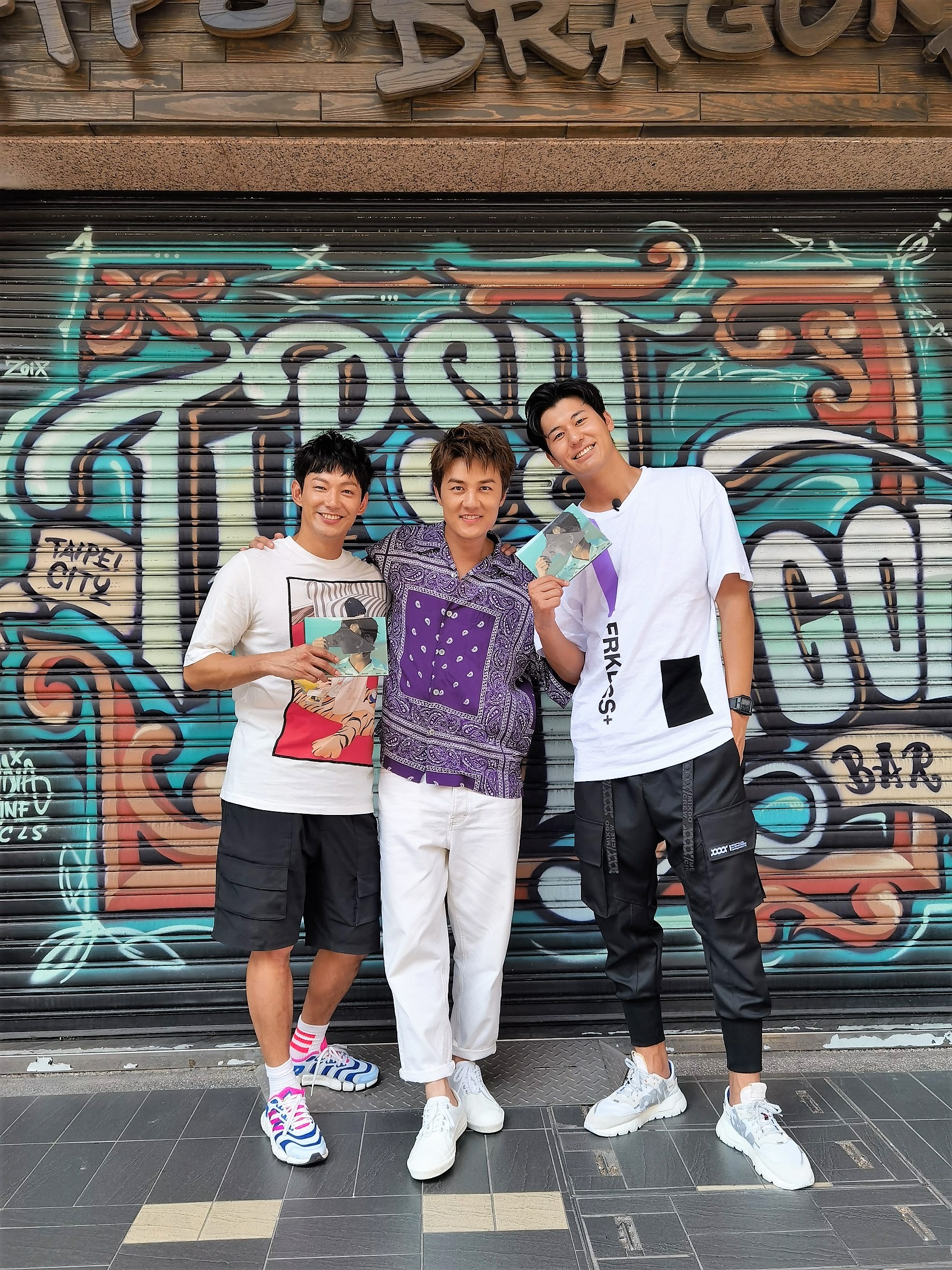 吳克群（中）表示想跟威廉（左）做朋友，心態一定要保持幼稚。（TVBS提供）