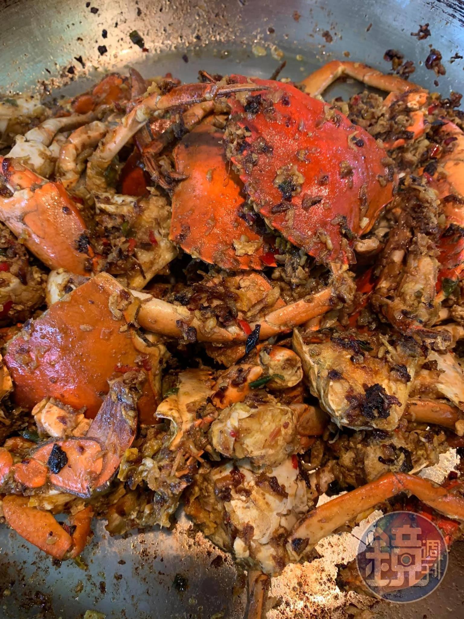 再加上椒鹽嗆味,兒子試味說讚,完全入味,可以關火起鍋。