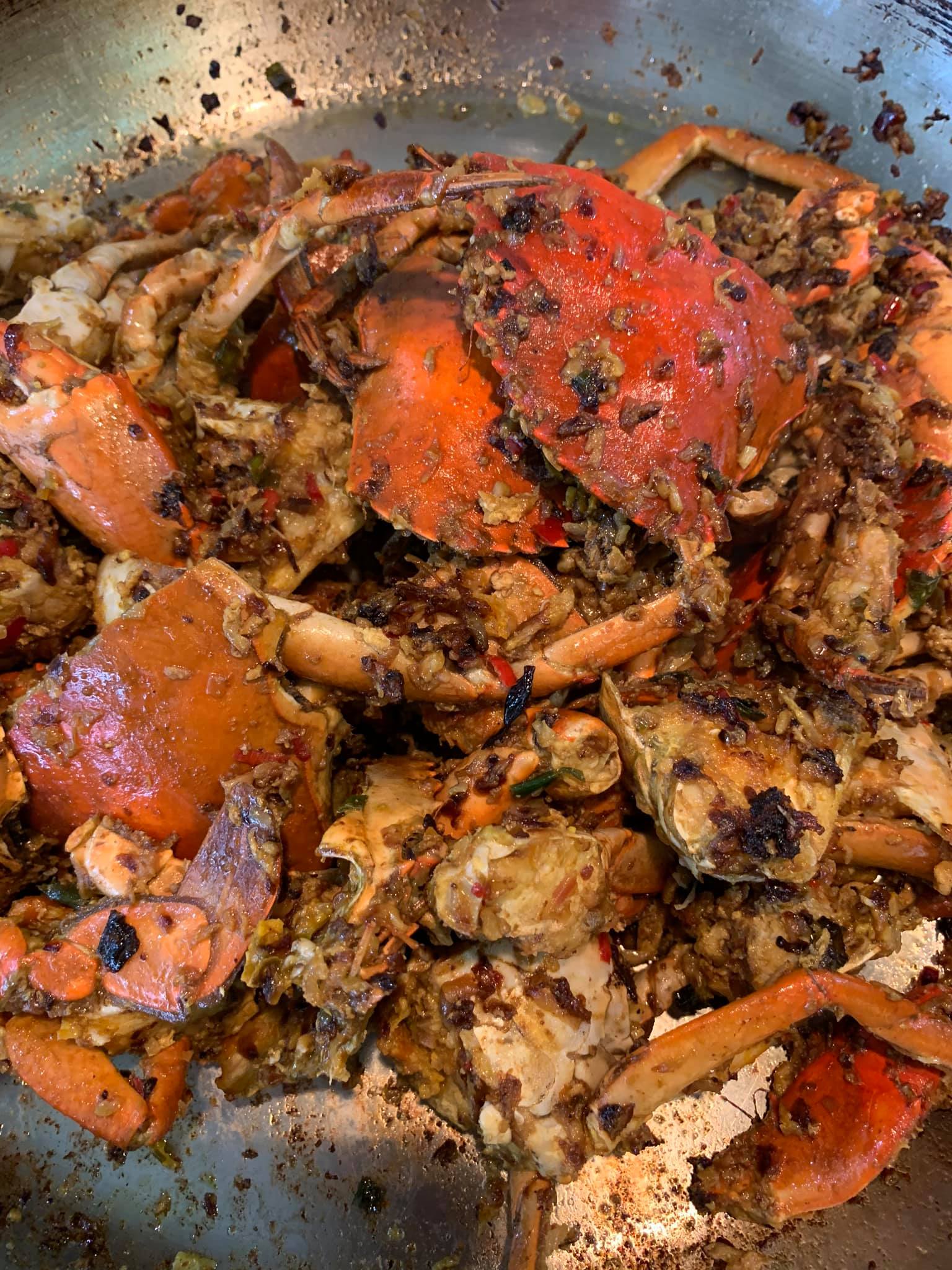 再加上椒鹽嗆味，兒子試味說讚，完全入味，可以關火起鍋。
