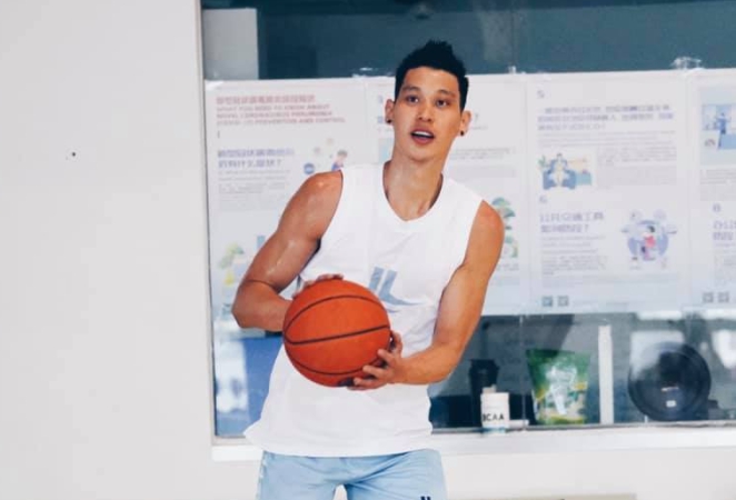 林書豪決定不和北京首鋼續約，據傳已有NBA球隊和經紀人聯繫。（翻攝自林書豪臉書）