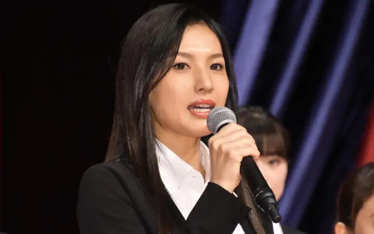 日本女星蘆名星日前輕生離世,其友人透露7月就曾聽她說「想死」。(網路圖片)