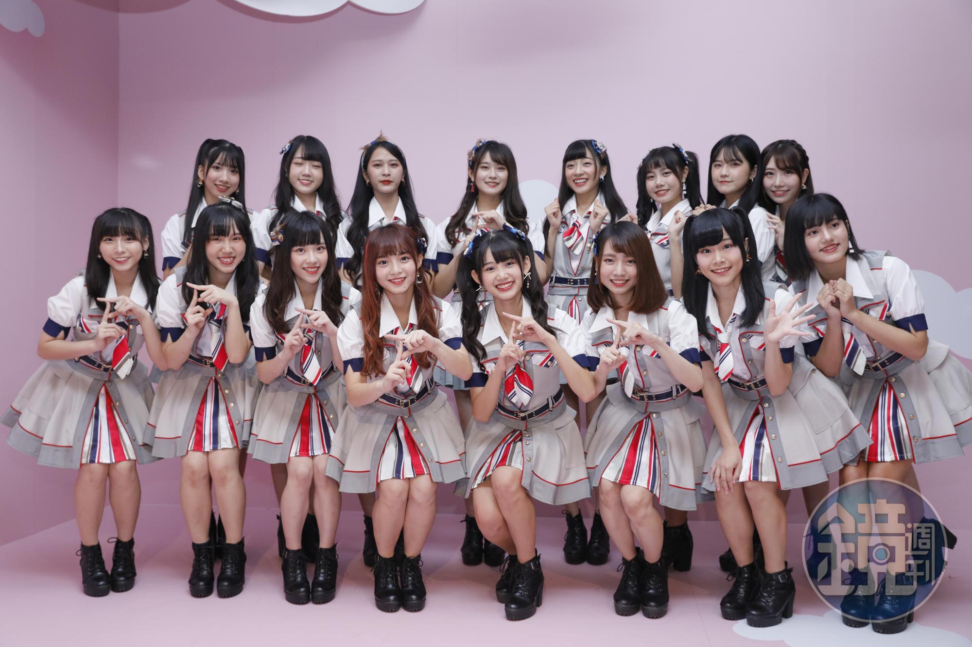 女團AKB48 Team TP出道邁向2週年，推出第4張單曲〈嗚吼嗚吼吼〉。