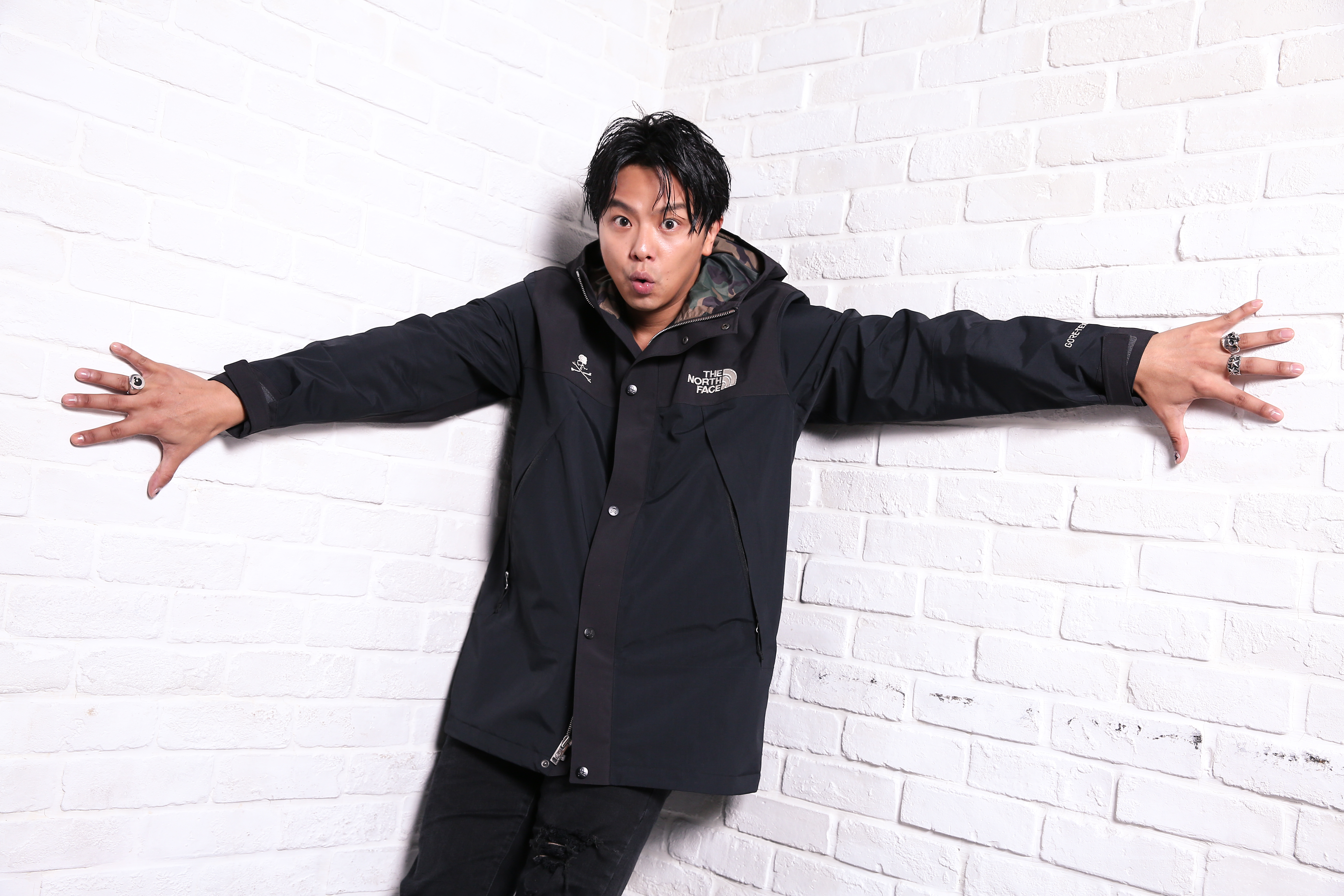 藝人小鬼黃鴻升昨（16日）驚傳在家中猝逝，警方研判沒有他殺及服用藥物的痕跡，懷疑是浴室跌倒意外。（本刊資料照）