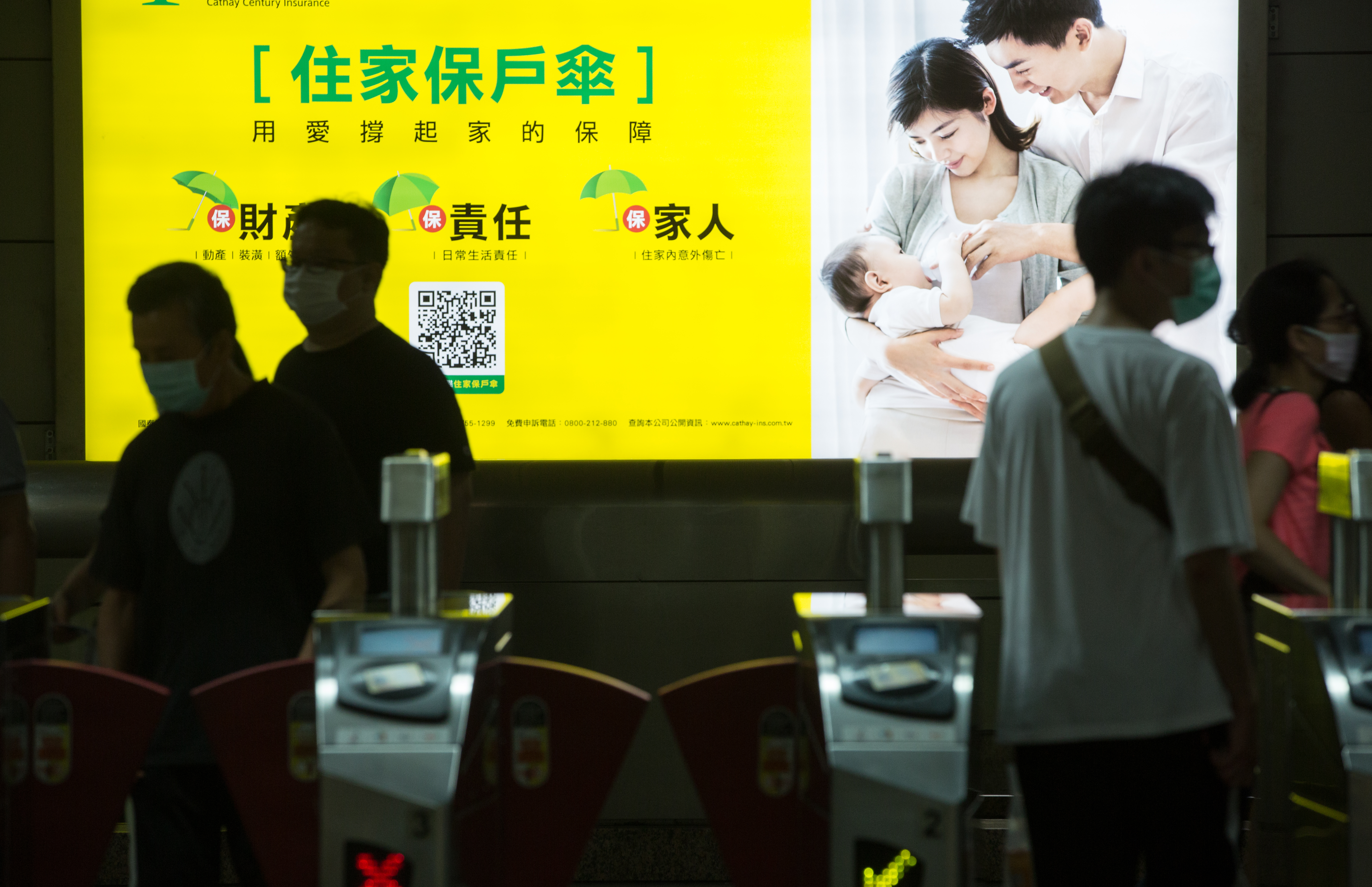 青壯年除了自身風險，還有家庭責任，保險規劃應先保大再保小。