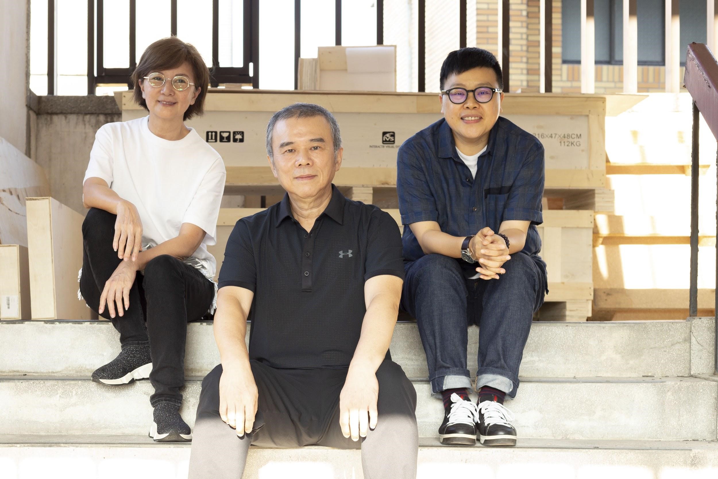 監製李烈（左）、葉如芬（右）與導演陳玉勳（中）「三人組」，7年來三度聯手拍片。