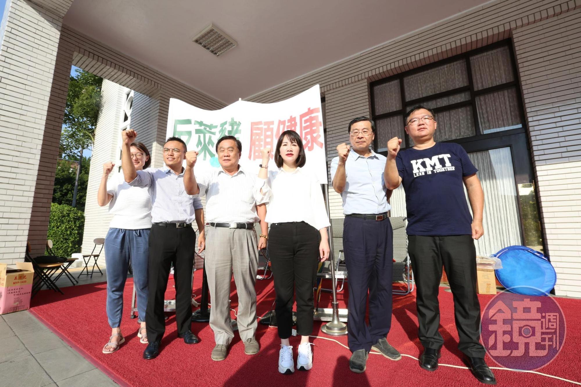 國民黨立委今開始在議場前輪班駐守，預備在明早7點議場一開門時遞交提案。
