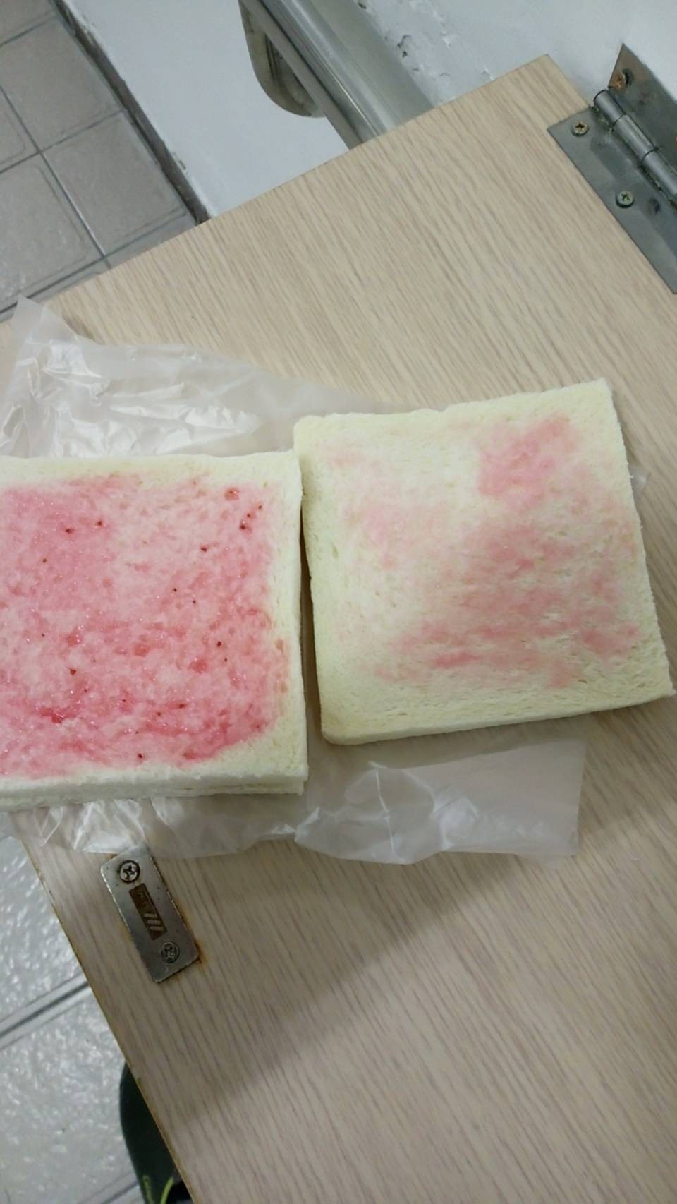 家屬表示安養中心的伙食變得清淡。(讀者提供)