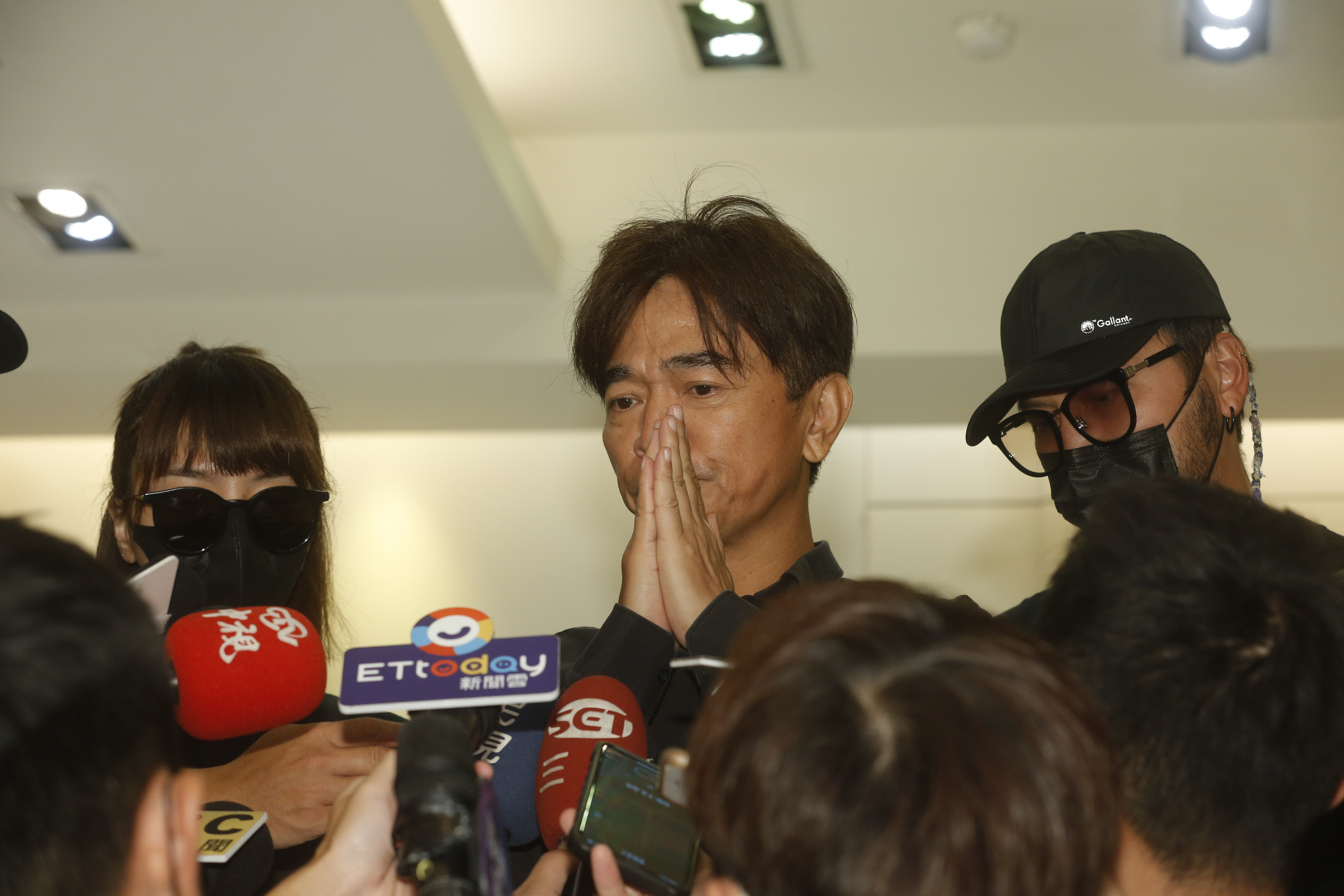 吳宗憲帶著峮峮、KID受訪。