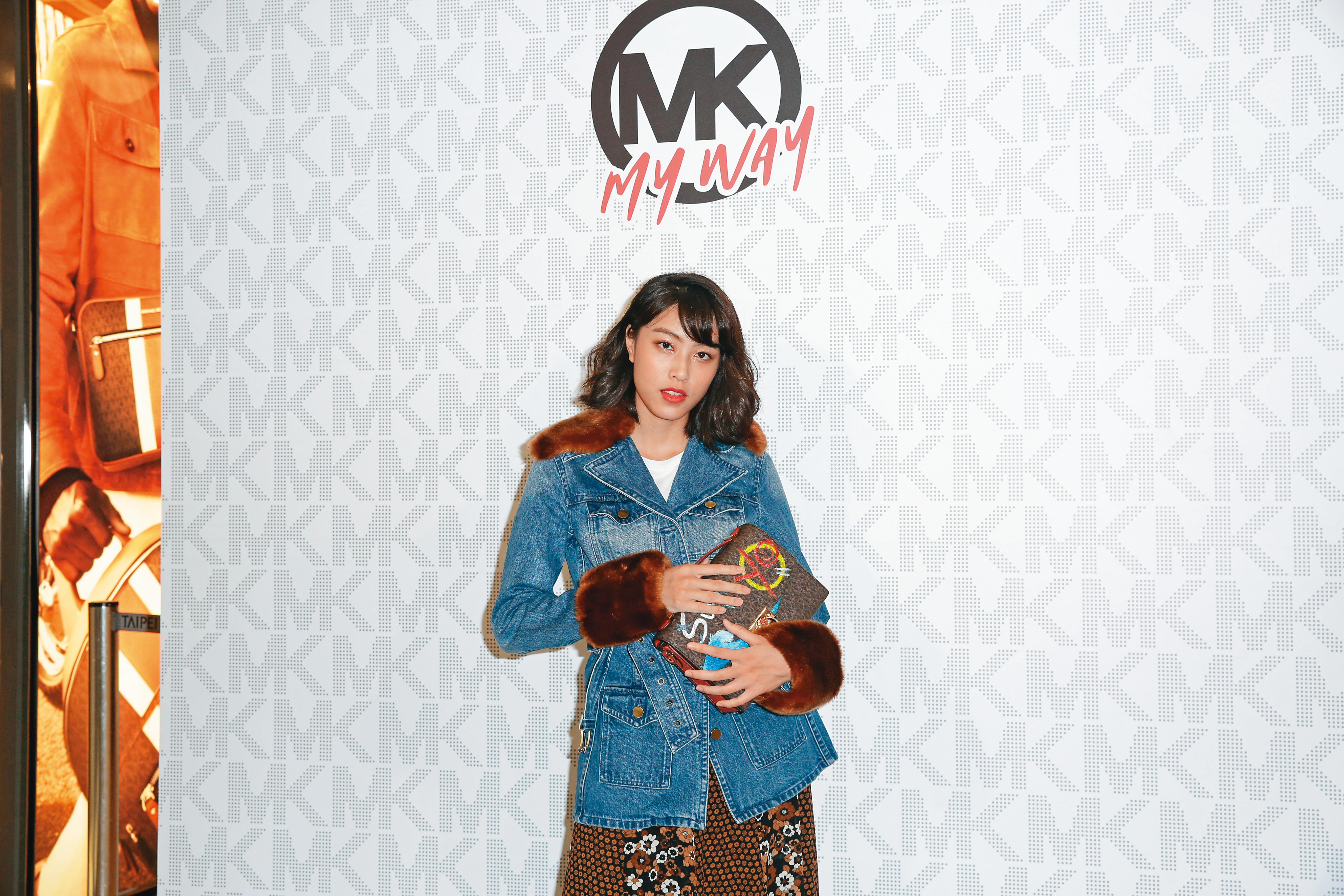 游鴻明的女兒游宇潼有「最正星二代」美譽,現身Michael Kors的「MK My Way」客製彩繪專屬老花包晚會。