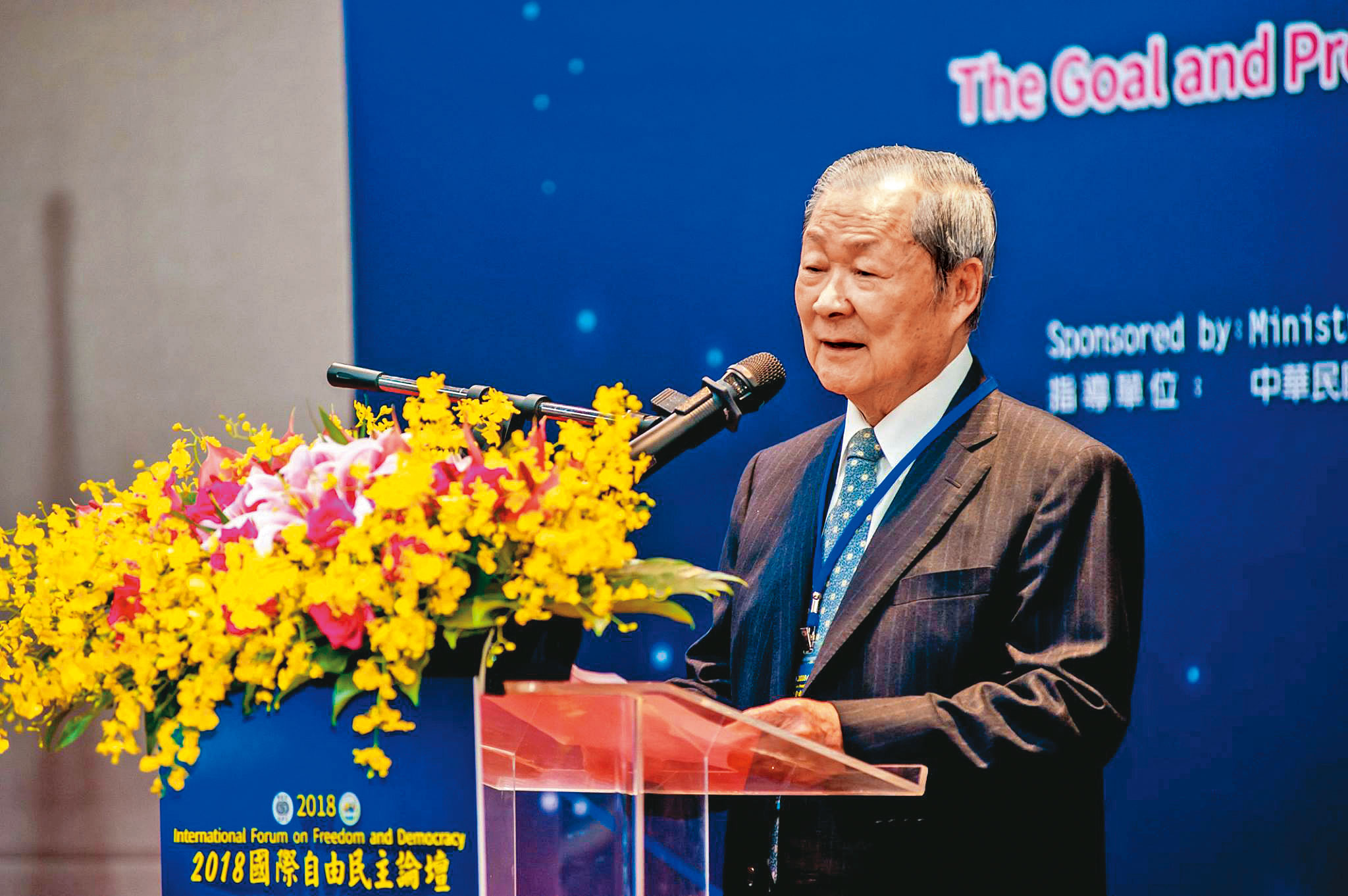 前立法院副院長饒穎奇,也是稻江的董事。(翻攝世盟總會官網)