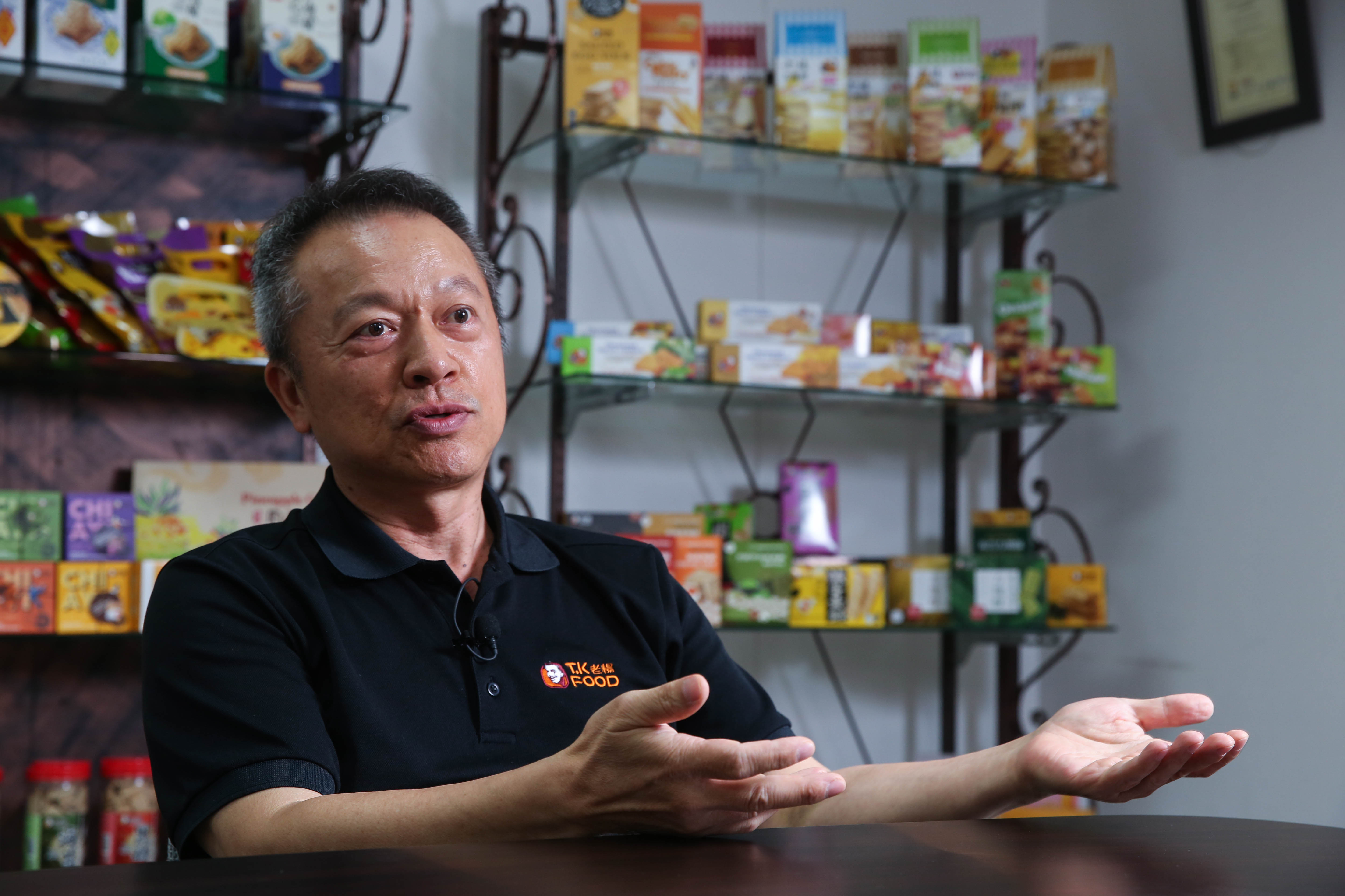 戴大可很早就自立更生，國中開始打工，做捆工、搬雞蛋，練就他奮鬥力滿點的衝勁。