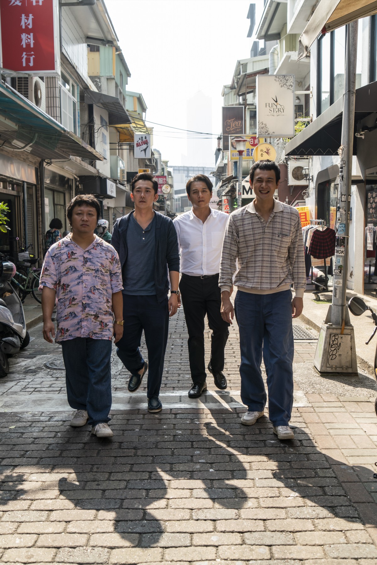《同學麥娜絲》由鄭人碩、劉冠廷、納豆、施名帥主演。(甲上提供)