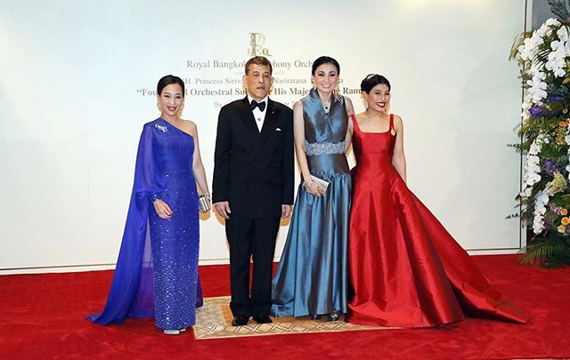 泰王被爆料每月揮霍超過新台幣600萬元，若加上身邊妻妾費用，數字更加驚人。（翻攝自thairoyalfamily　IG）