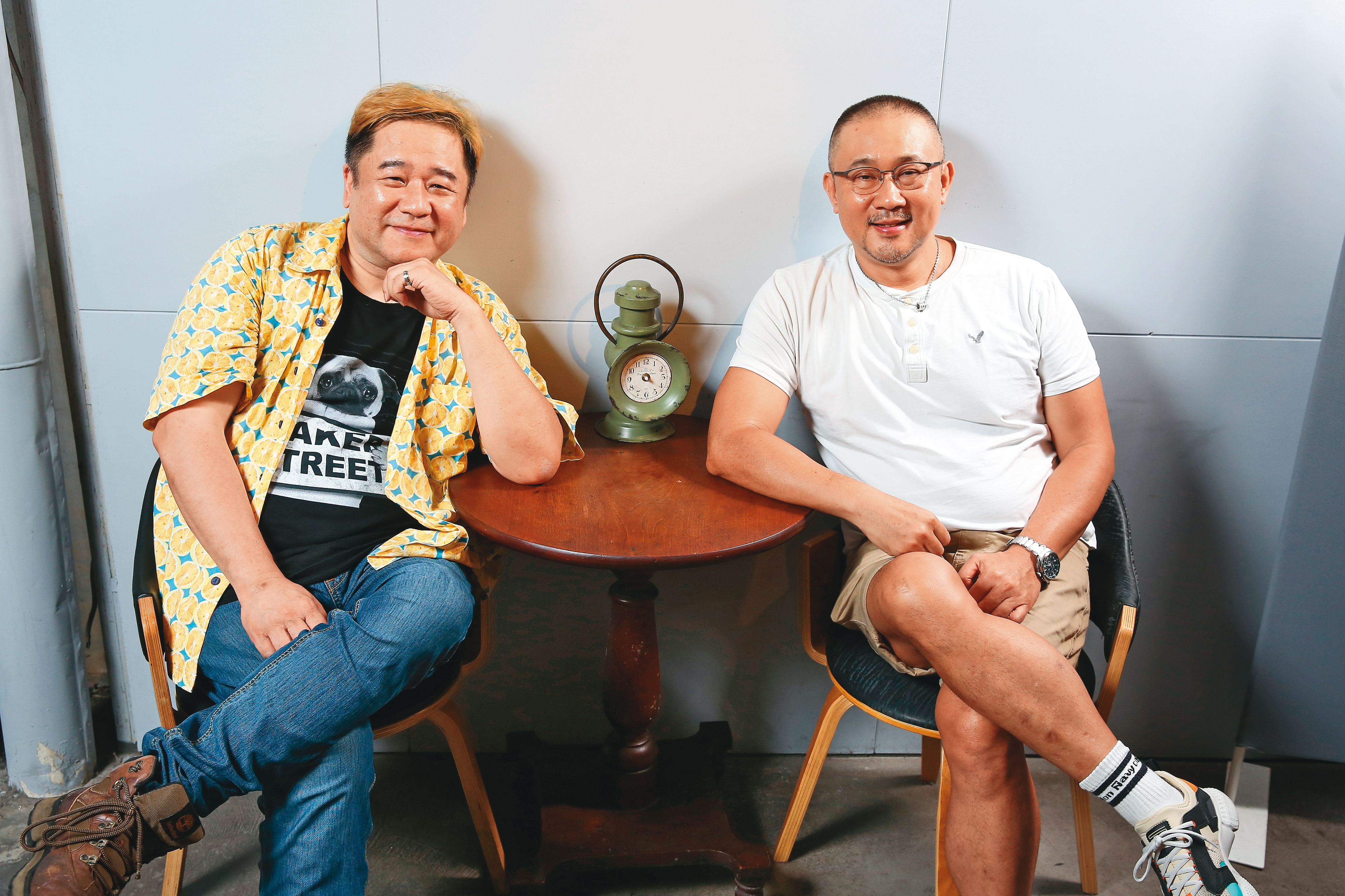 瞿友寧(左)說服柳廣輝(右)將高中時代故事寫成劇本,瞿更大力投資拍成電影。