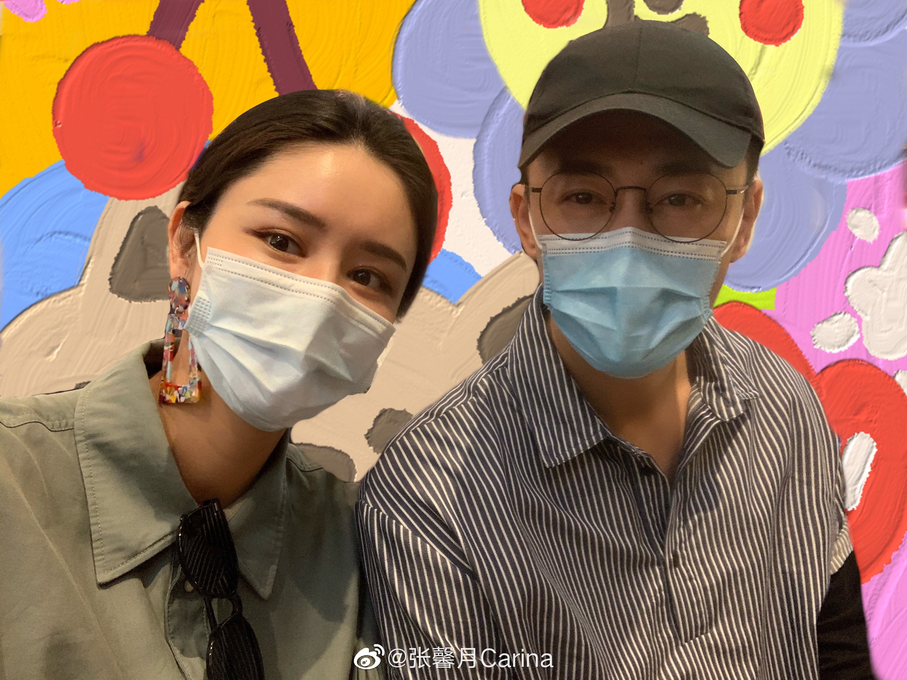 林峯（右）與張馨月（左）婚後不但傳出「做人」成功，近日更有網友爆料張馨月入住要價百萬的頂級月子中心。（翻攝自張馨月微博）