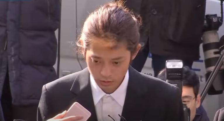 「鄭俊英事件」今(24)日由韓國大法院宣布,最終判決為鄭俊英處5年有期徒刑。(翻攝自SBS YouTube頻道)