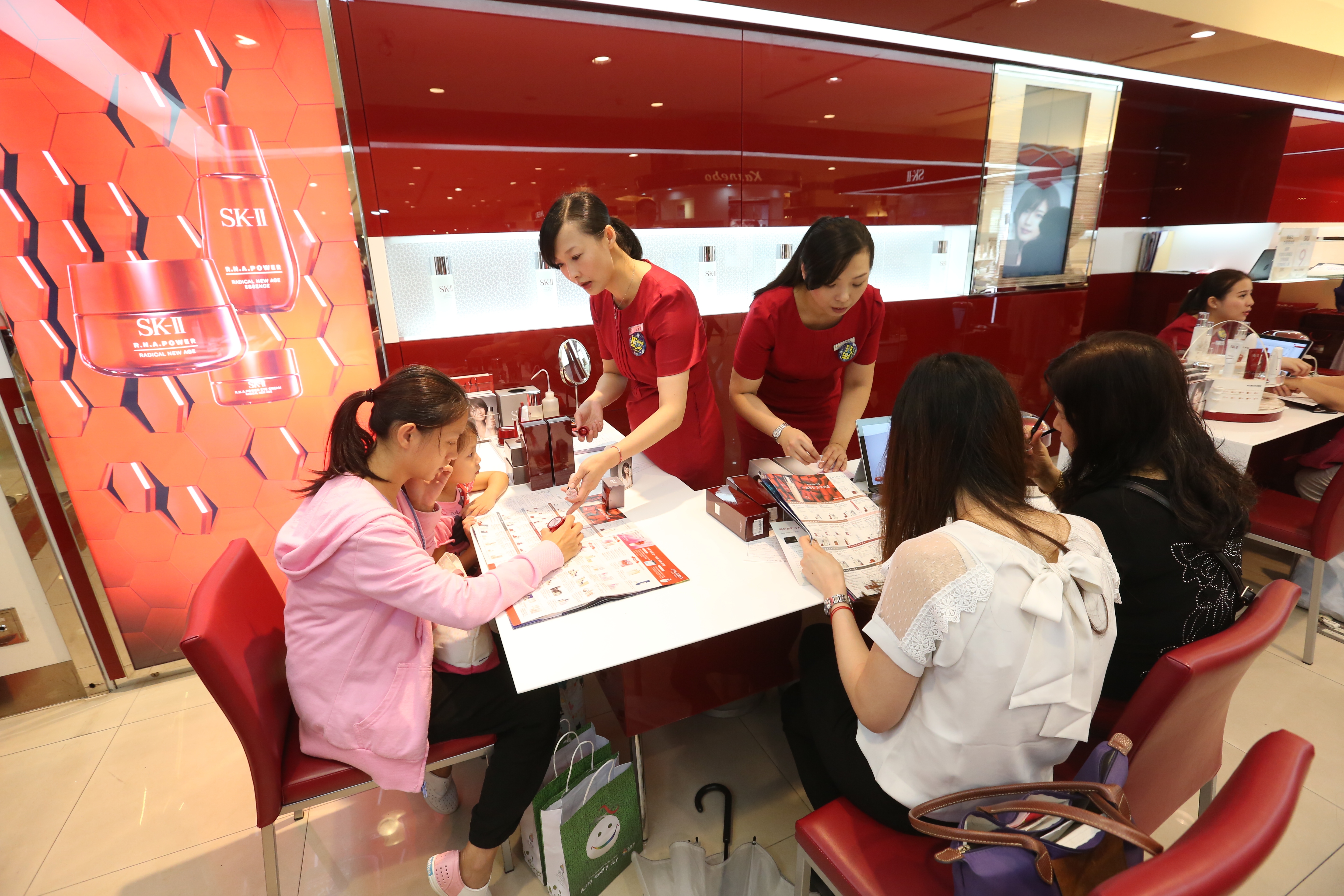 週年慶想少花冤枉錢，策略性消費很重要。