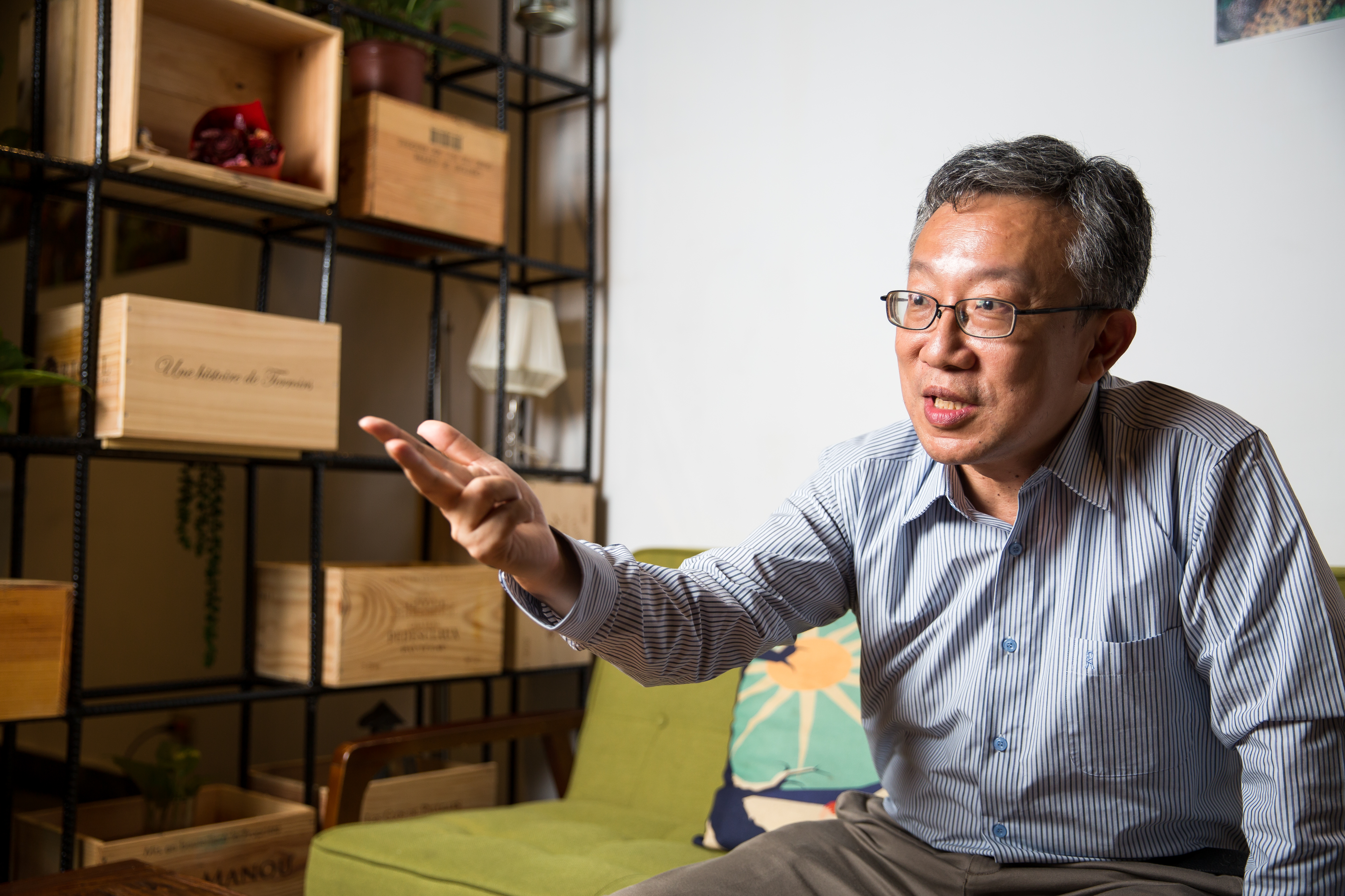 佛系理財大師施昇輝表示，若每月紀律投資6,000元，6年大有機會存下50萬元。