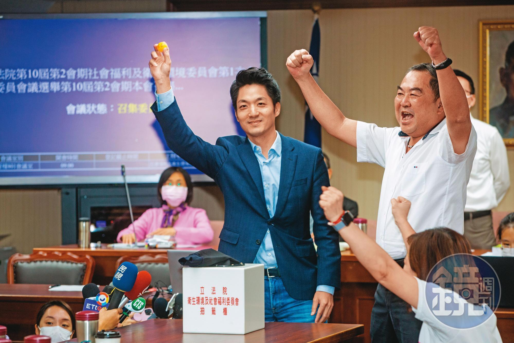 國民黨立委蔣萬安被視為藍營出戰台北市長目前最強人選,甫當選召委的他,將與潛在對手陳時中在立法院針對美豬議題過招。