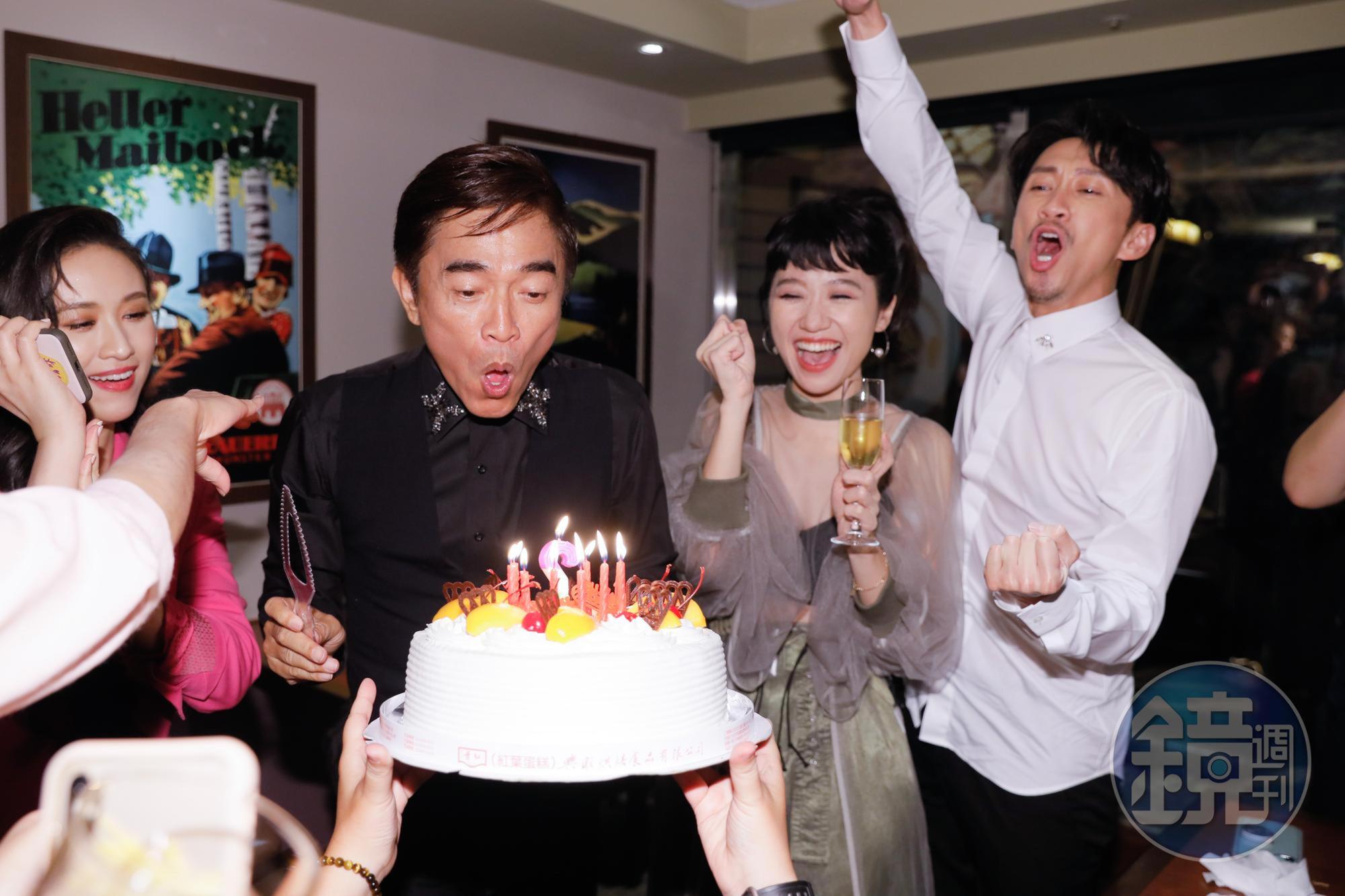 昨晚適逢吳宗憲58歲生日，工作人員送上蛋糕驚喜替他慶生。